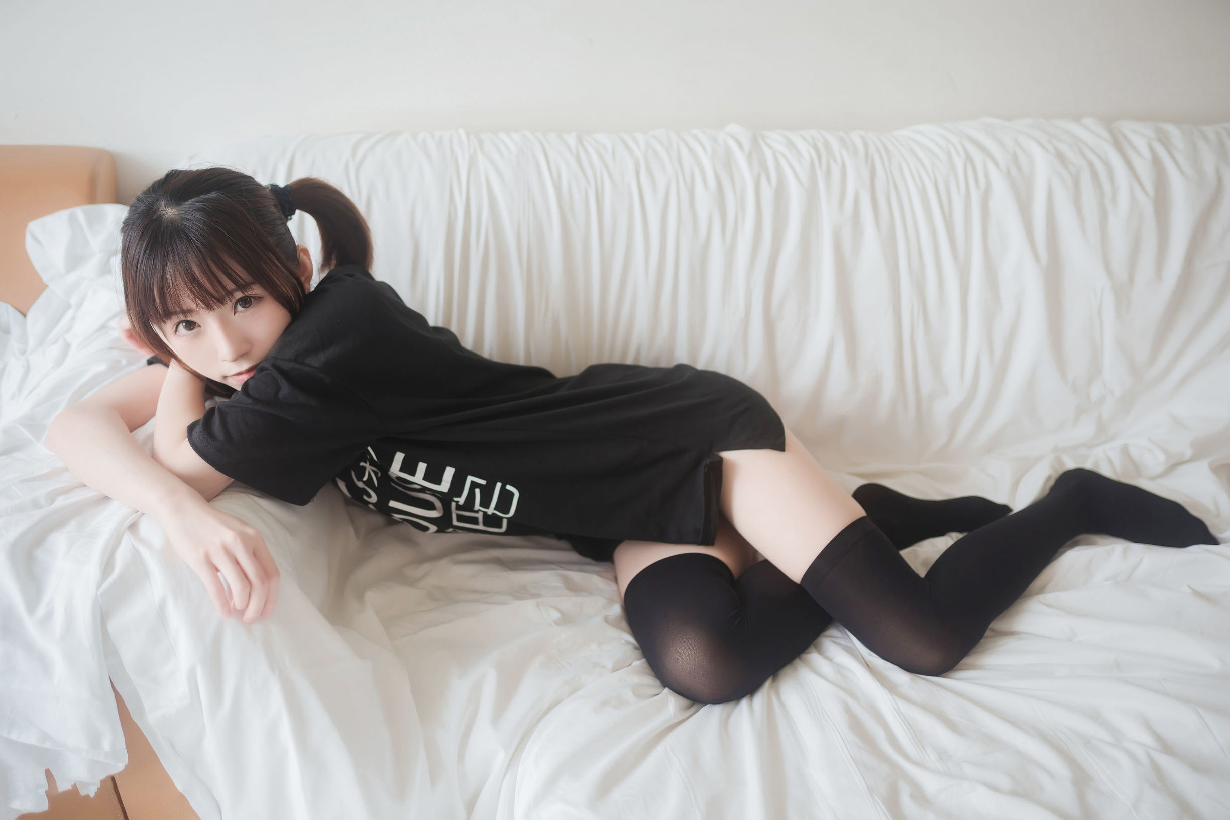ネット有名人COSER] アニメブロガー キタロー - 半袖ツインテール