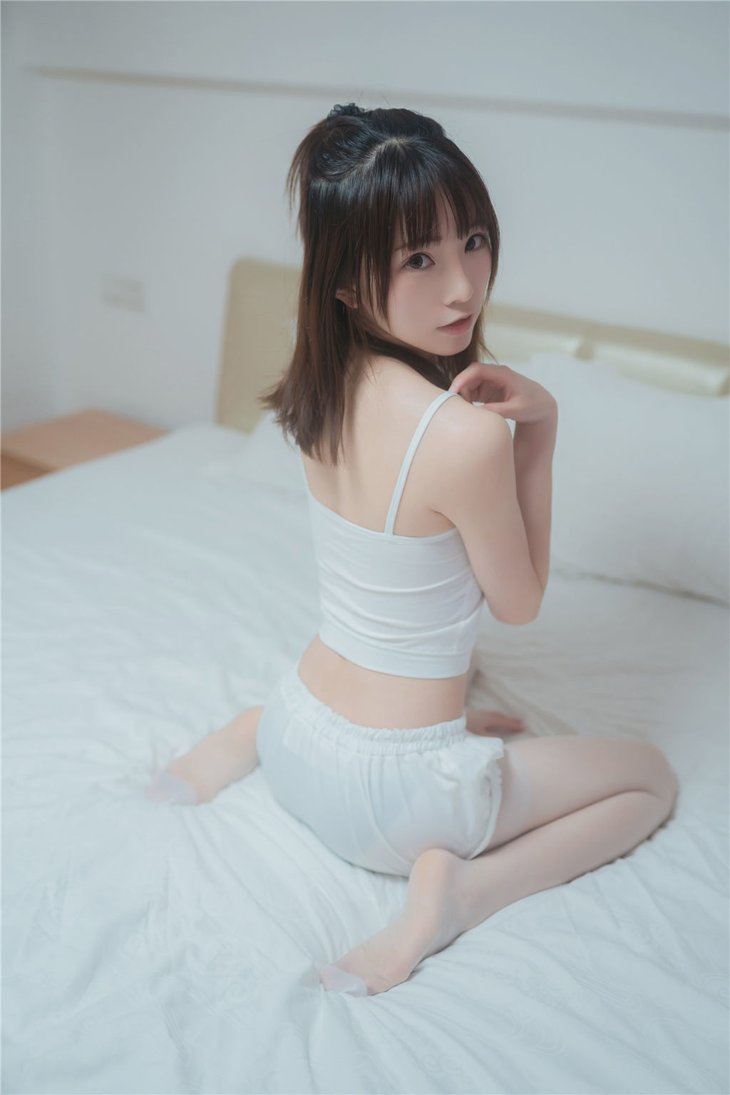인터넷 스타 코스어] 애니메이션 블로거 Kitaro_키타로 - 화이트 실크 세트