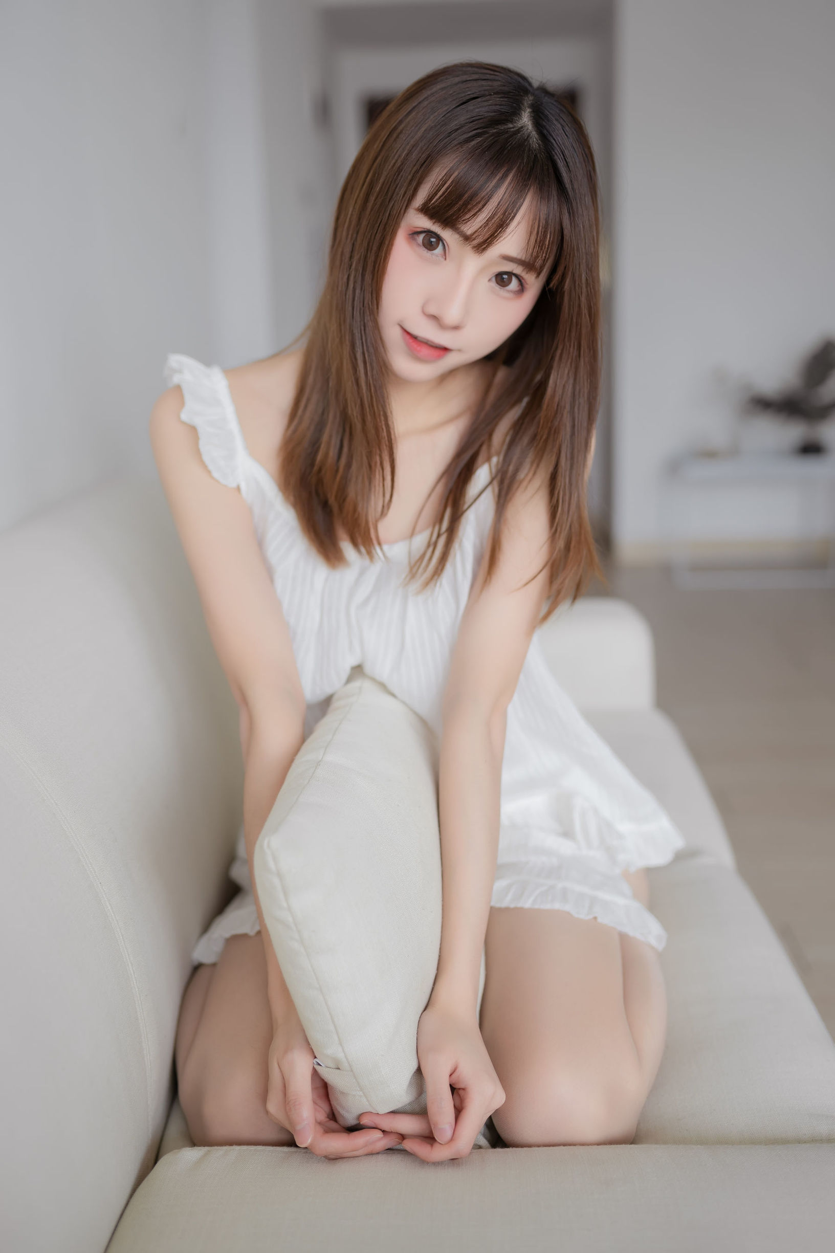 ネット紅人COSER] アニメブロガー Kitaro_綺太郎 - 白いパジャマ
