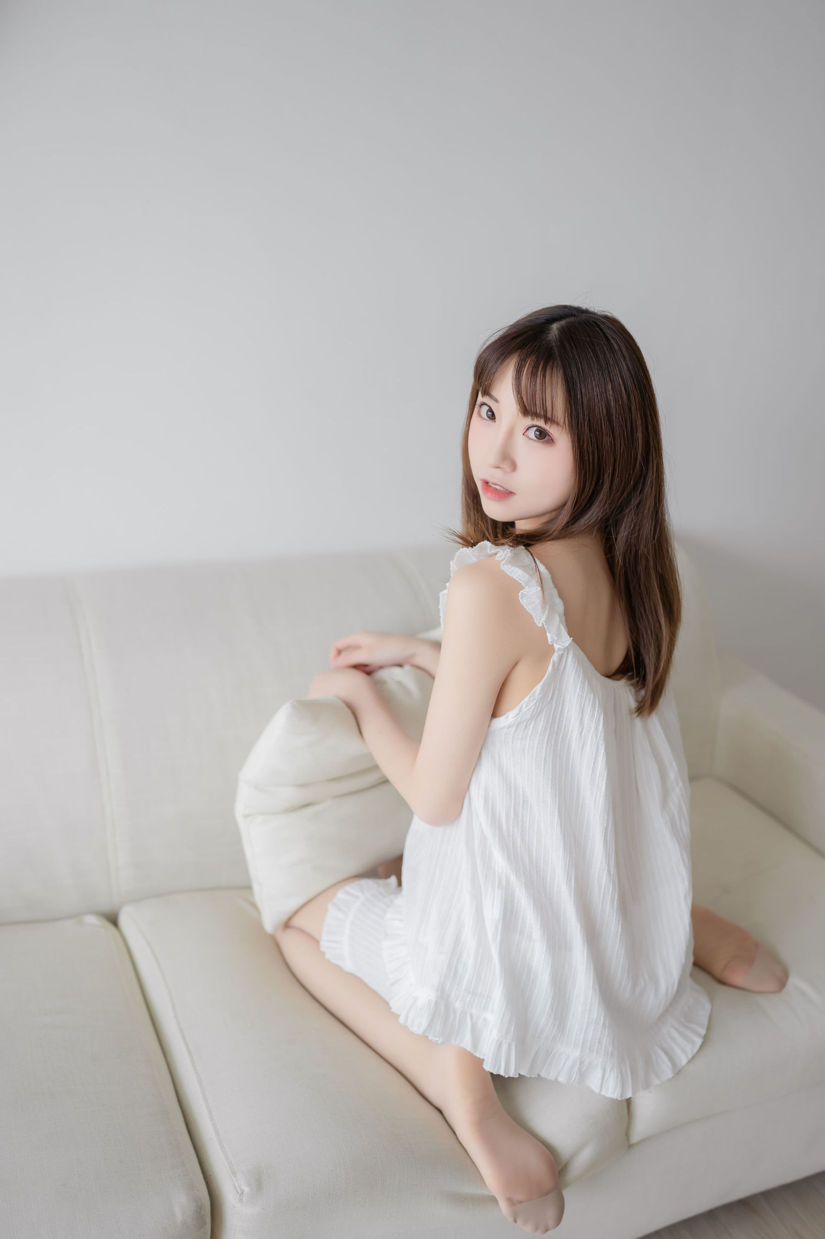 Internet Celebrity Cosplayer] Anime Blogger Kitaro_绮太郎 - White Pajamas