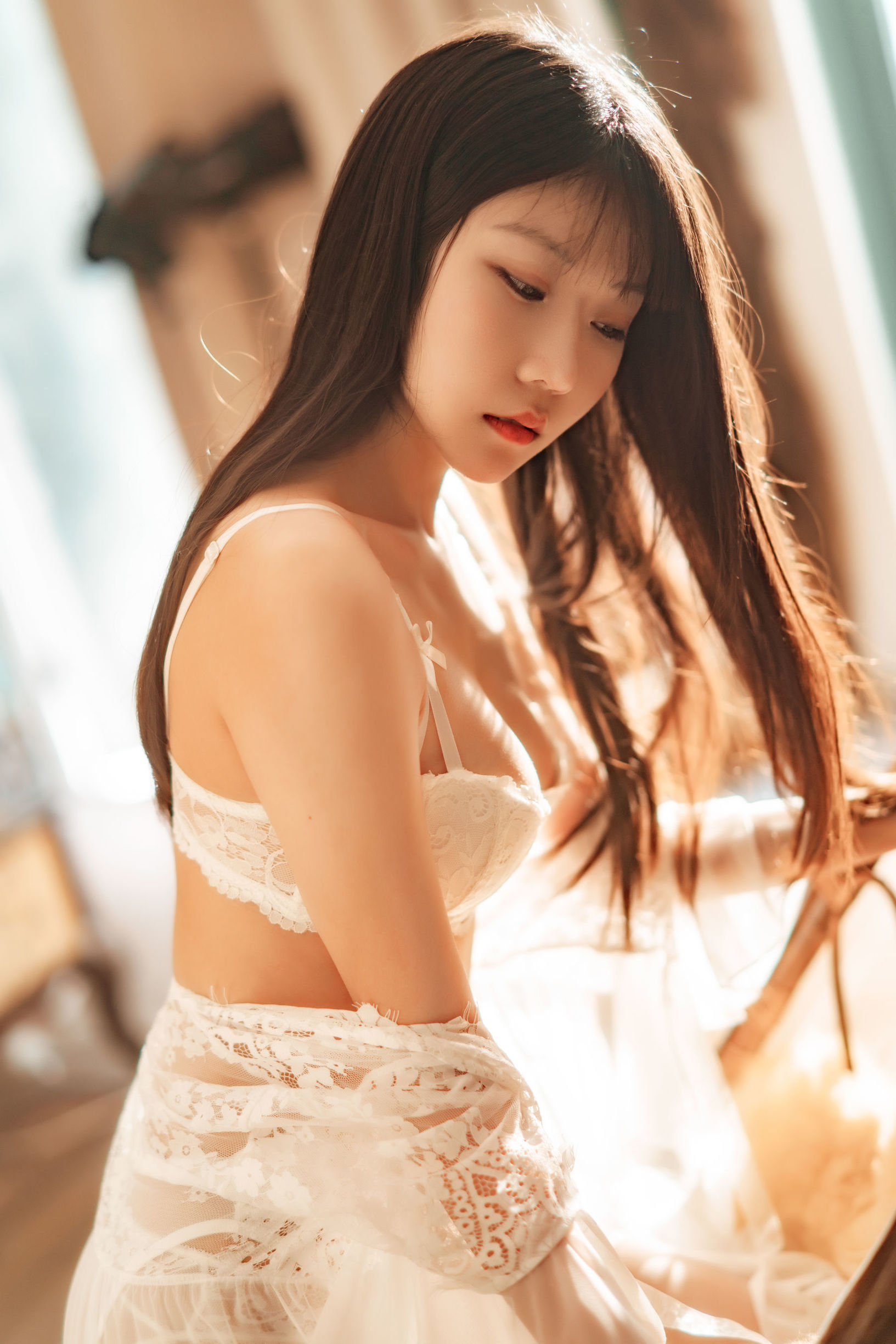 ネット紅COSER] シャングアミャオルル - 室内ホワイトレース