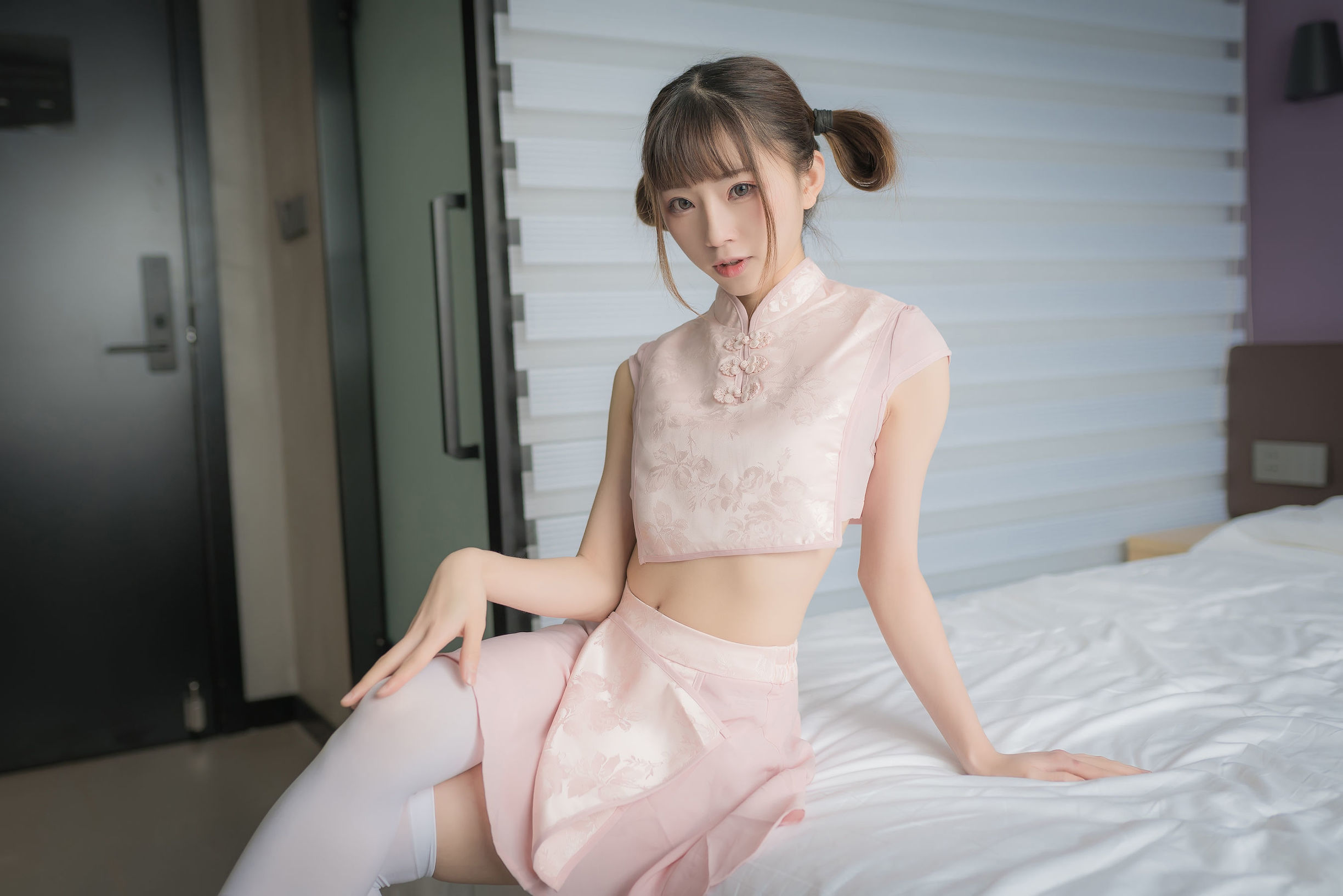 Coser Nổi Tiếng Mạng] Blogger Anime Kitaro_绮太郎 - Bánh Dẻo Màu Hồng