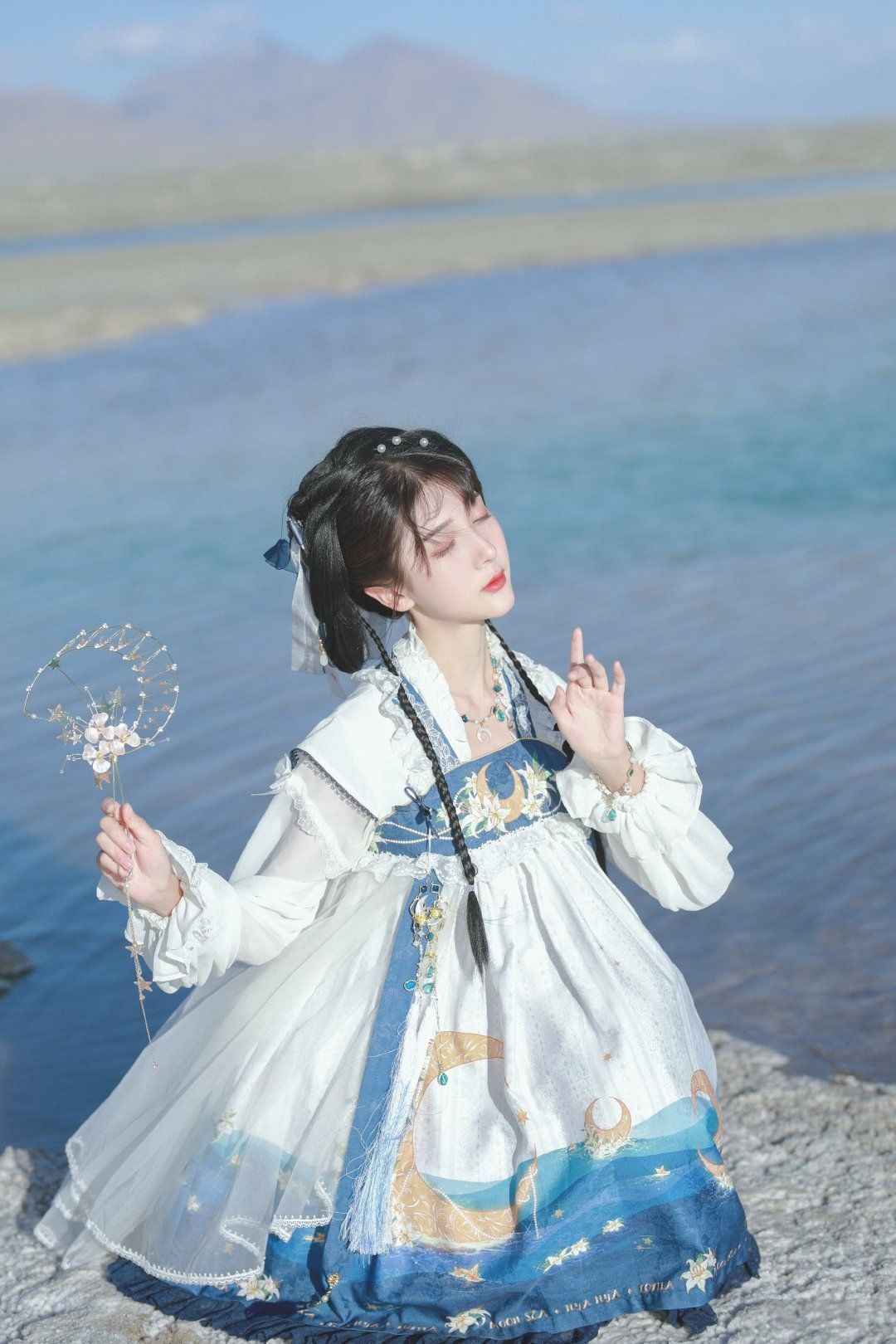 Coser Nổi tiếng] Blogger Weibo Cang Đại Lão - Biển sinh minh nguyệt