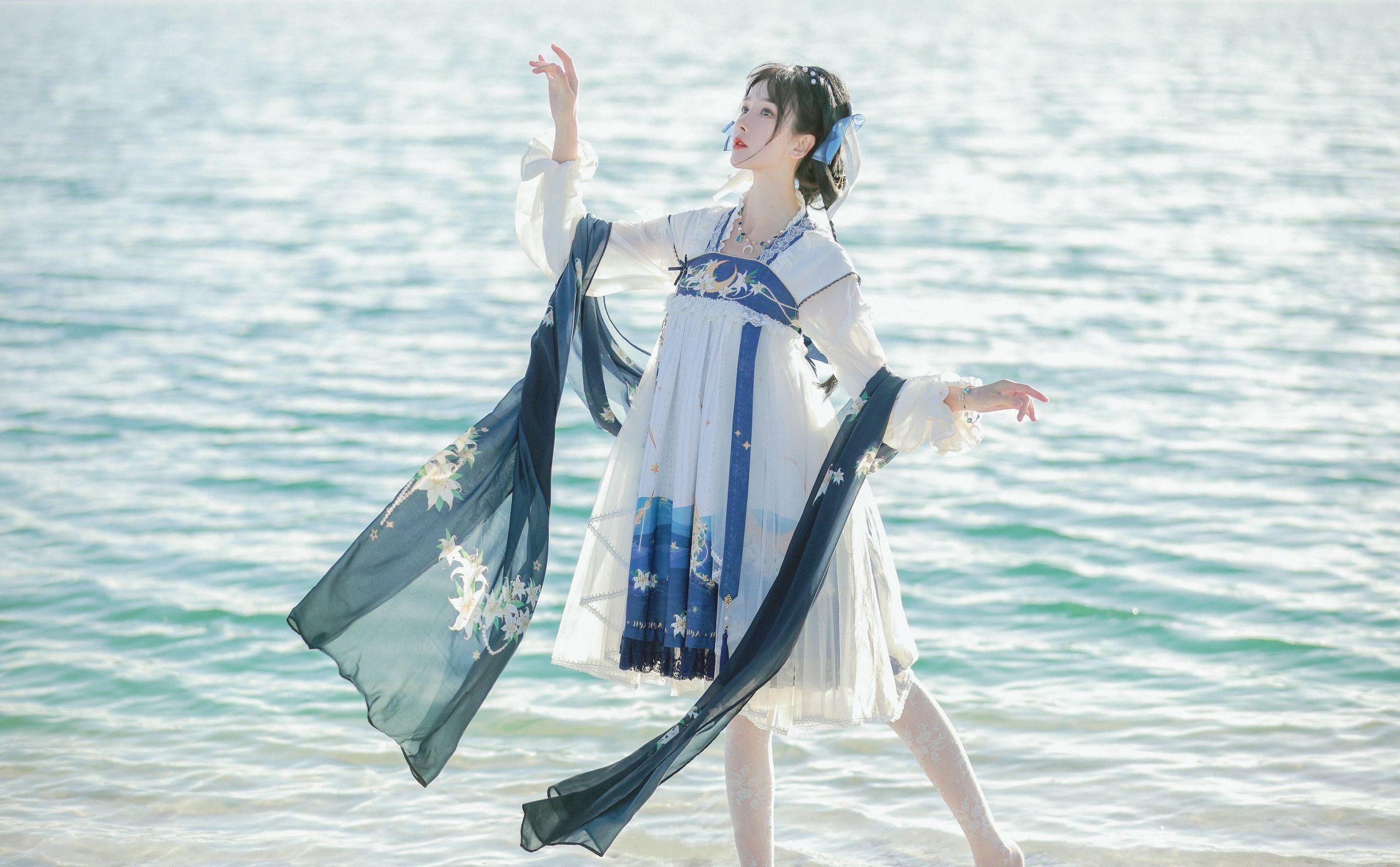 Coser Nổi tiếng] Blogger Weibo Cang Đại Lão - Biển sinh minh nguyệt