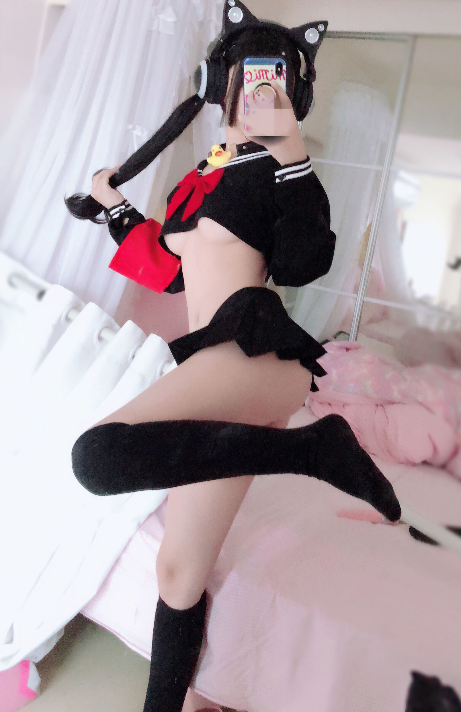 ネット紅COSER] 桜井ネネ - 半乳制服