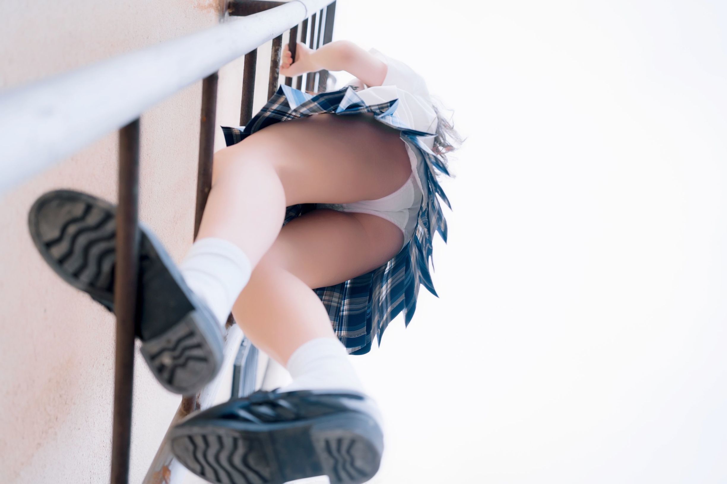 JK Cosplay usejan - 等风来 Gallery