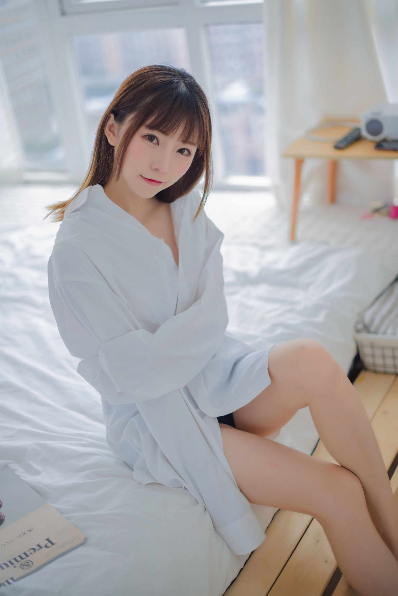 เน็ตไอดอลคอสเพลย์เยอร์] นักเขียนบล็อกอนิเมะ คิทาโร่_กี๋ตาโร่ - เสื้อเชิ้ตสีขาว
