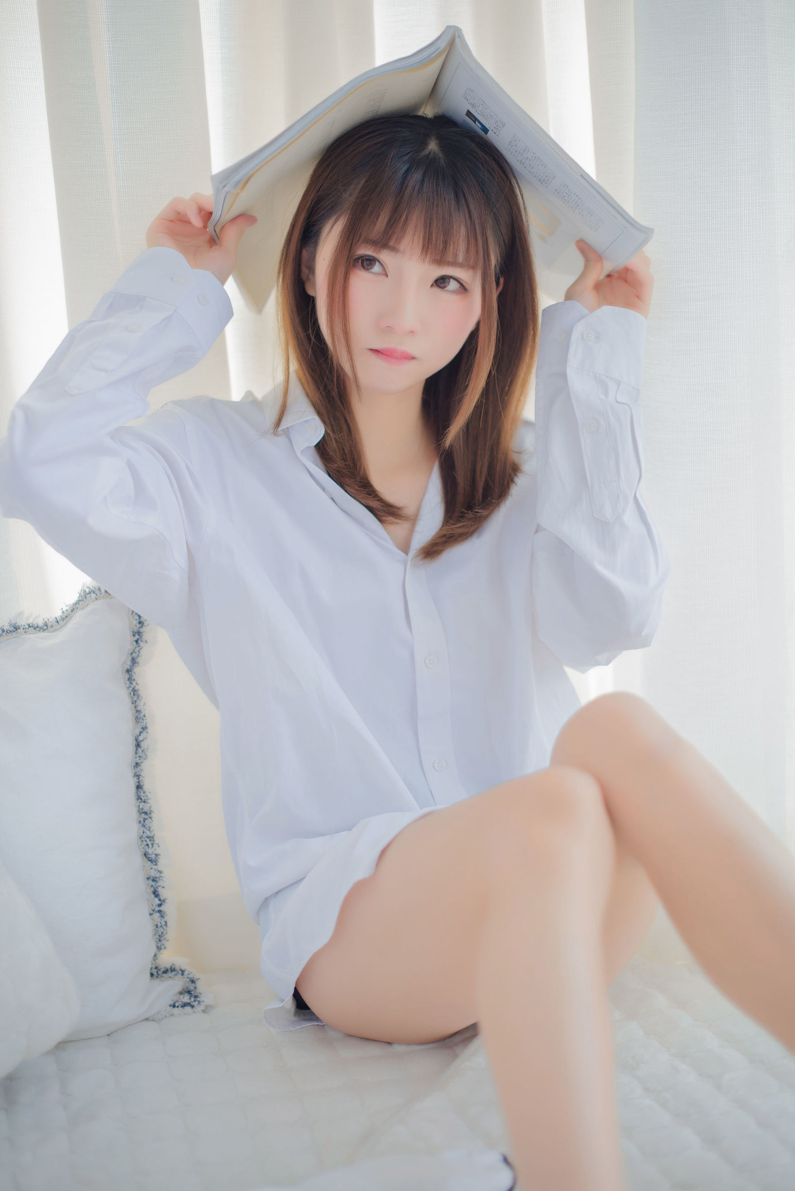 Cosplayer Nổi tiếng mạng] Blogger Anime Kitaro_绮太郎 - Áo sơ mi trắng