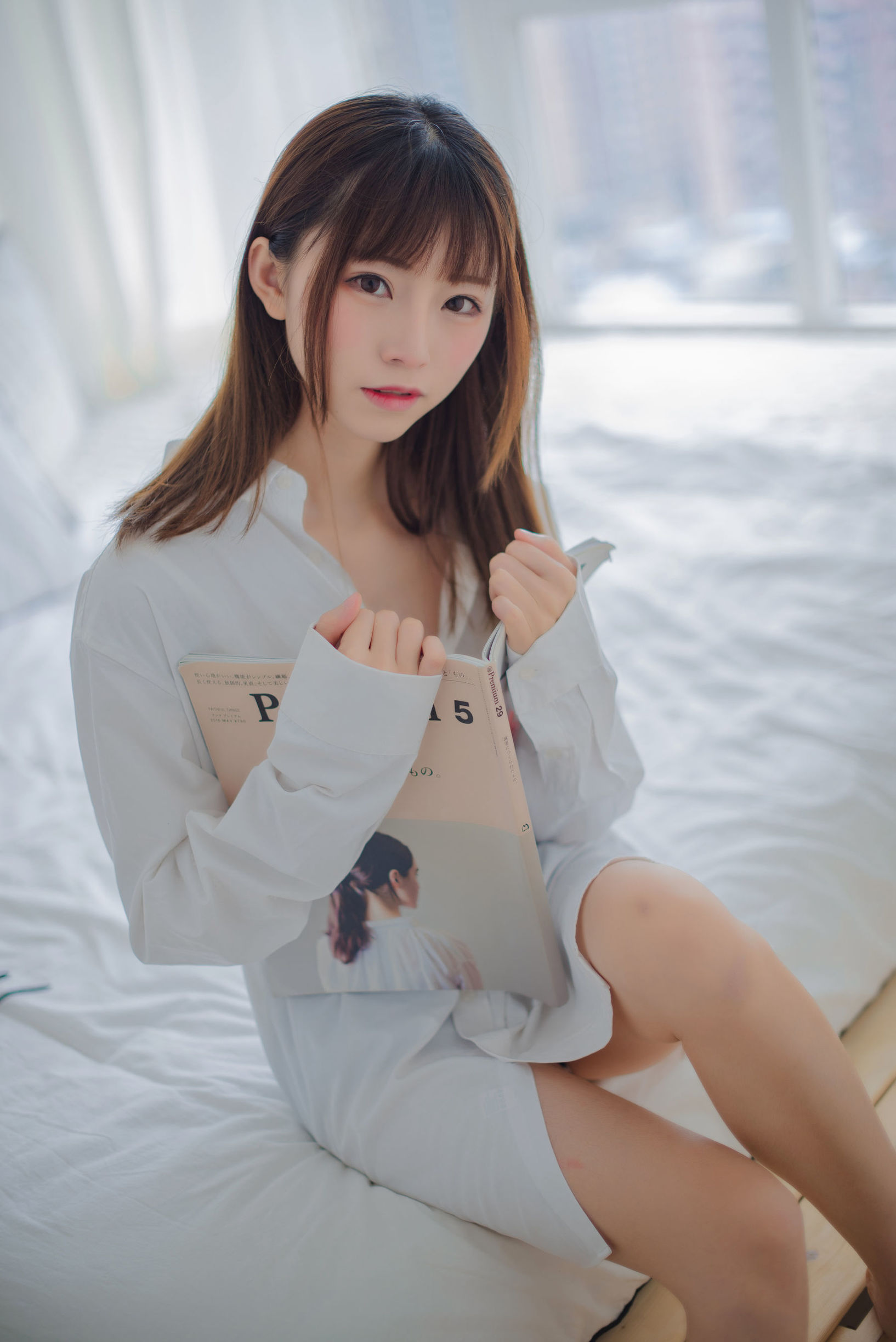 เน็ตไอดอลคอสเพลย์เยอร์] นักเขียนบล็อกอนิเมะ คิทาโร่_กี๋ตาโร่ - เสื้อเชิ้ตสีขาว