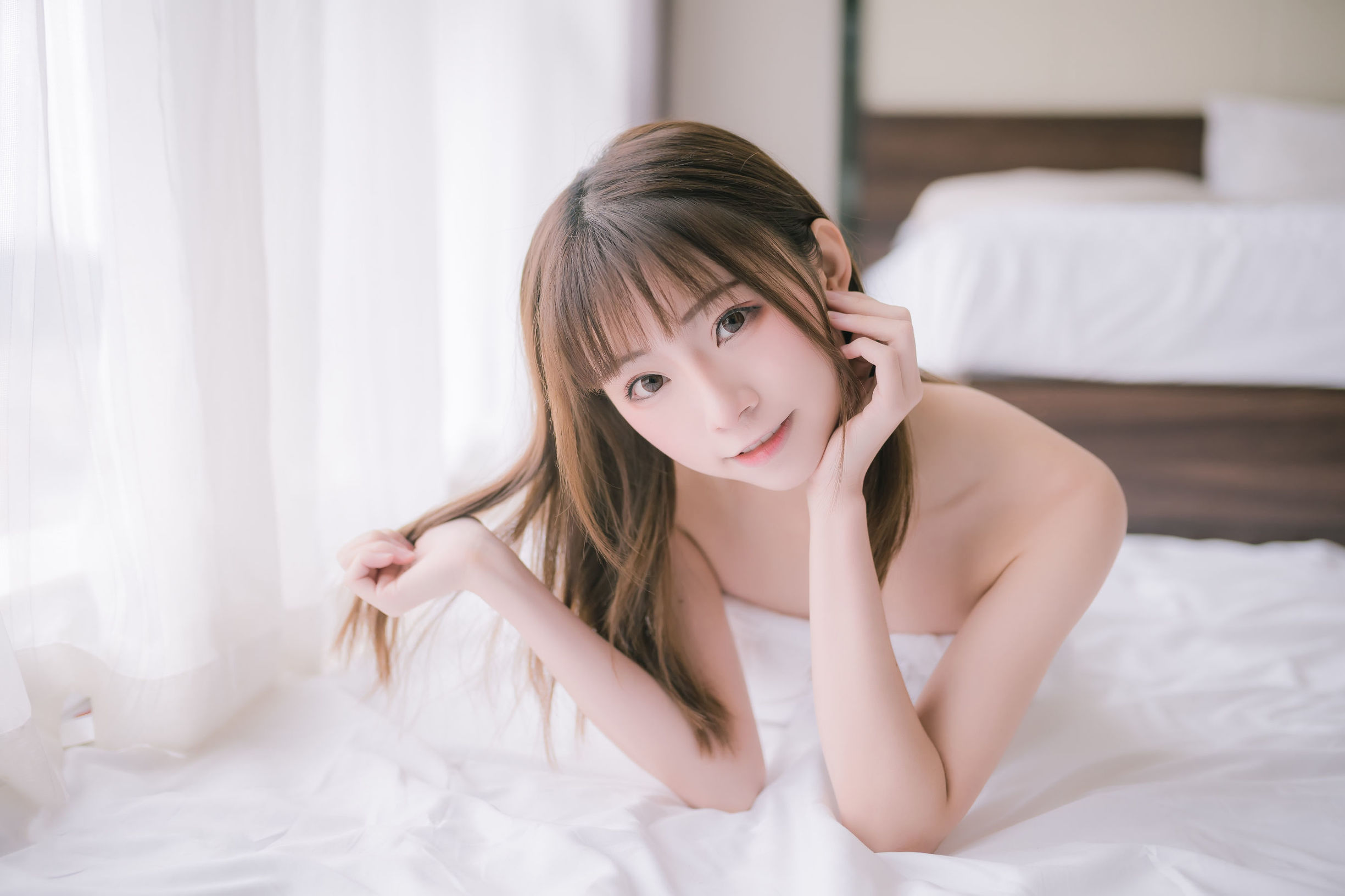 Coser Nổi Tiếng] Blogger Anime Kitaro_绮太郎 - Khăn Tắm Trắng Tinh