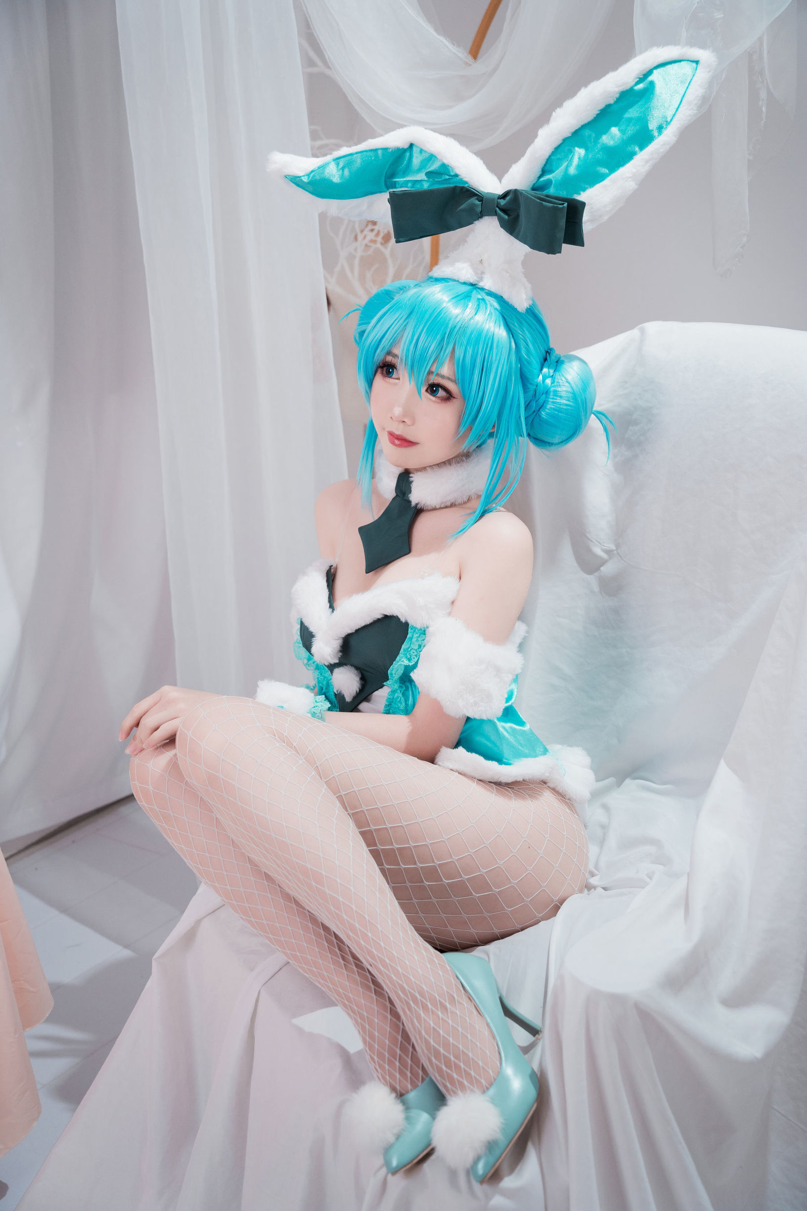 Internet Celebrity Coser] Cute Popular Coser Mianbing Xianer - Hatsune Bunny Girl