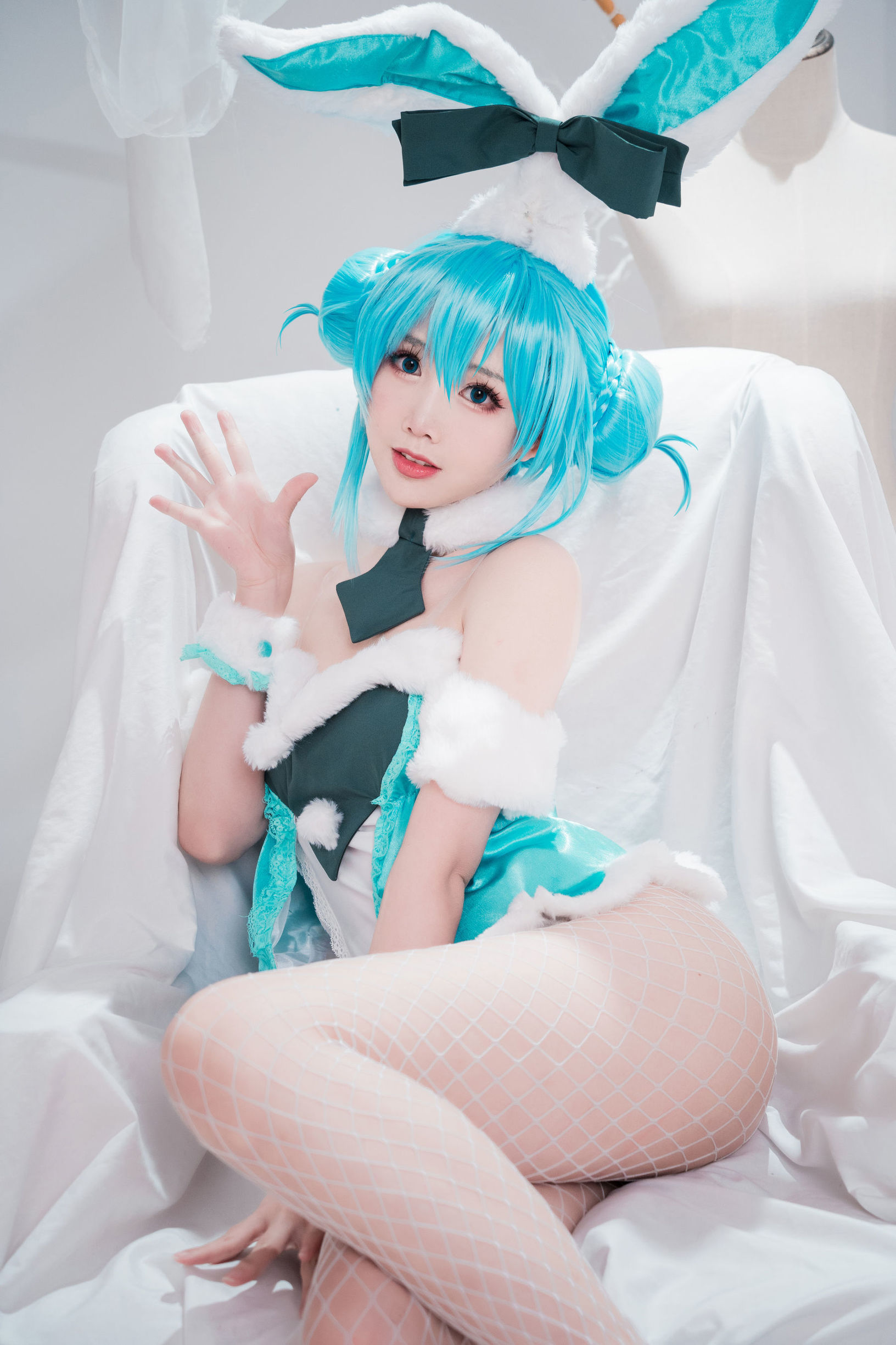 Internet Celebrity Coser] Cute Popular Coser Mianbing Xianer - Hatsune Bunny Girl
