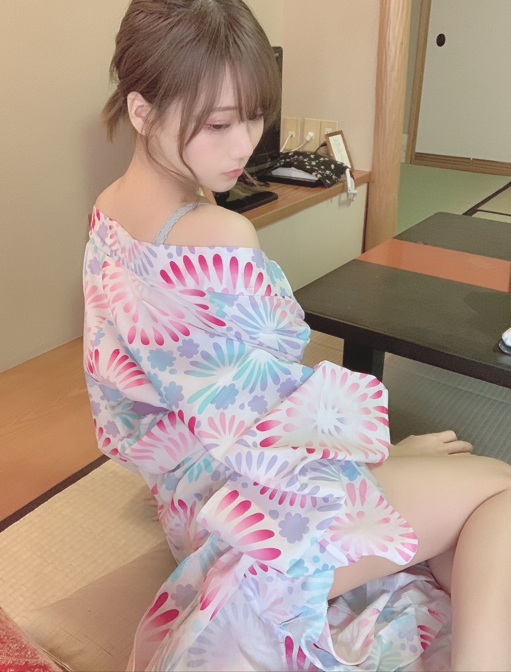 Internet Celebrity Coser] Japanese Sweet Coser Kenken [Fantia] 2020.06 Fireworks Pattern Yukata 