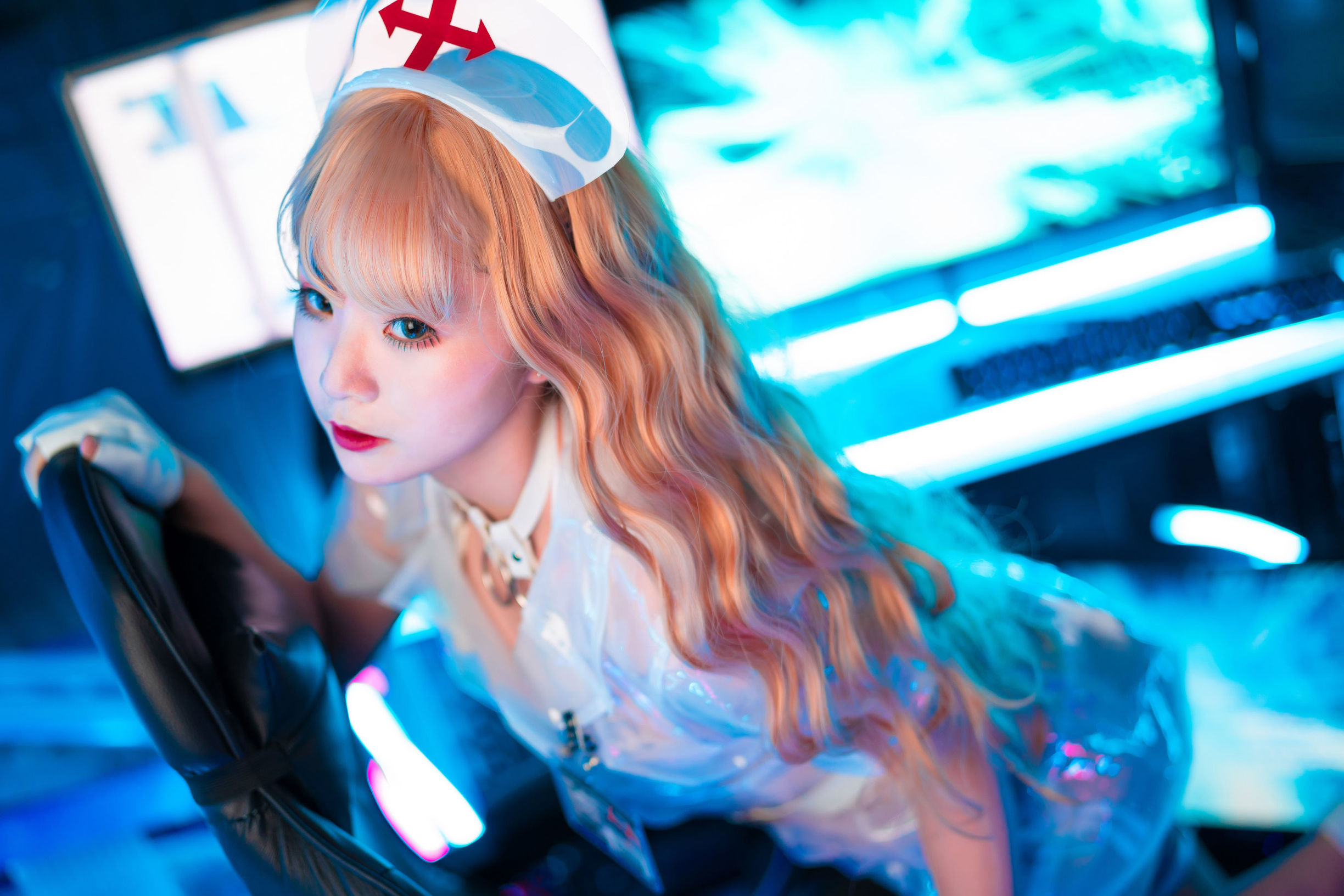 Ngôi sao mạng COSER] Moe Mei là Thanh Thủy - Y tá Wai Meng