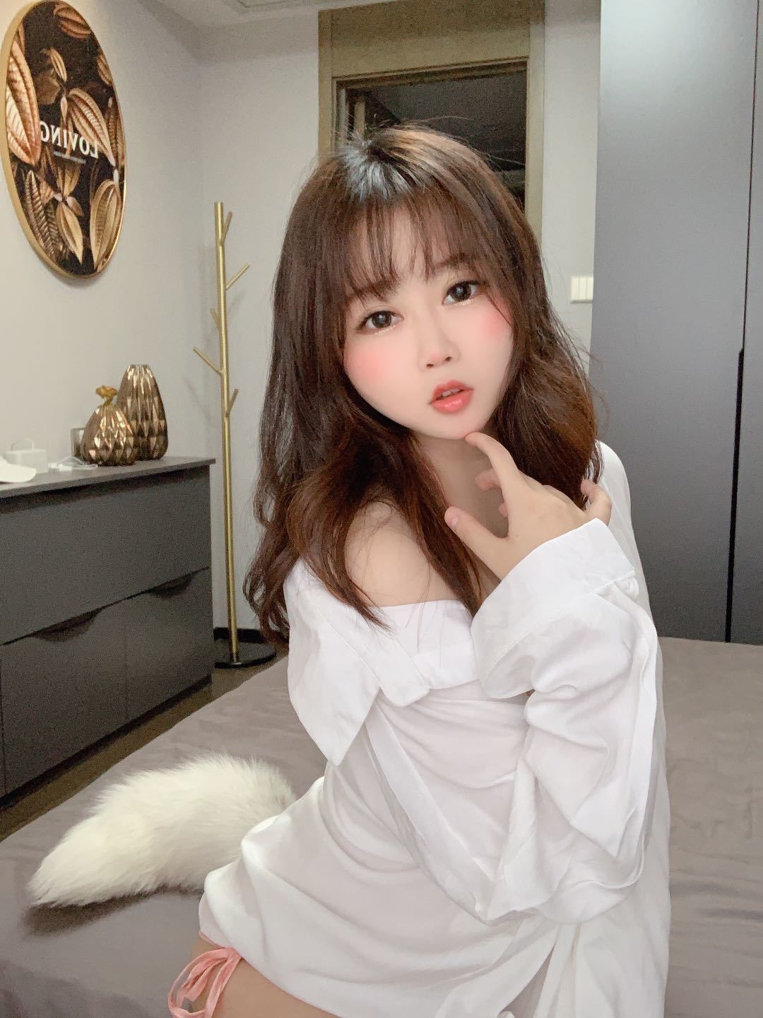 Internet Celebrity Cosplayer] Peach Girl is Yi Jiang ya - Tail