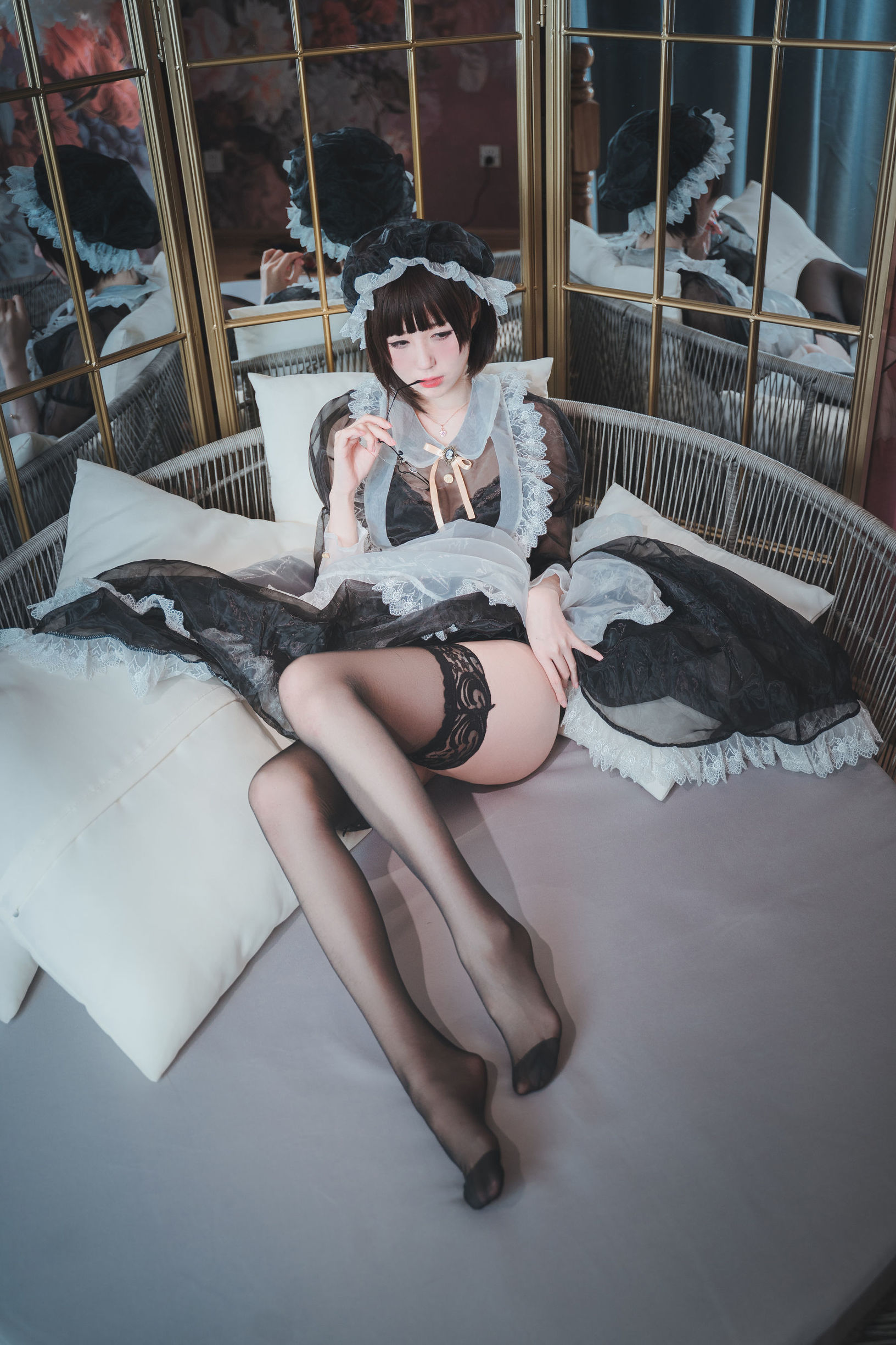 Internet Celebrity Cosplayer] Saionji Nangge - Transparent Maid