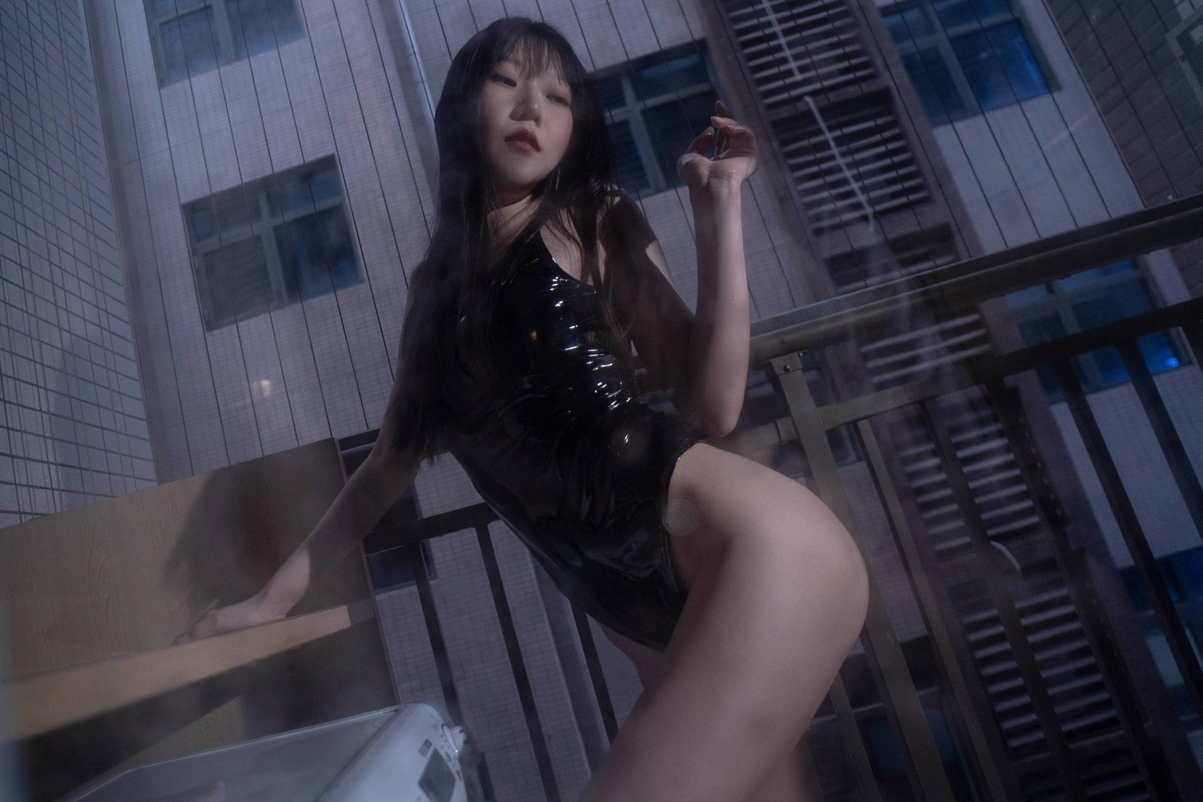 Internet Celebrity COSER] Xiang Cao Miao Lu Lu - Balcony