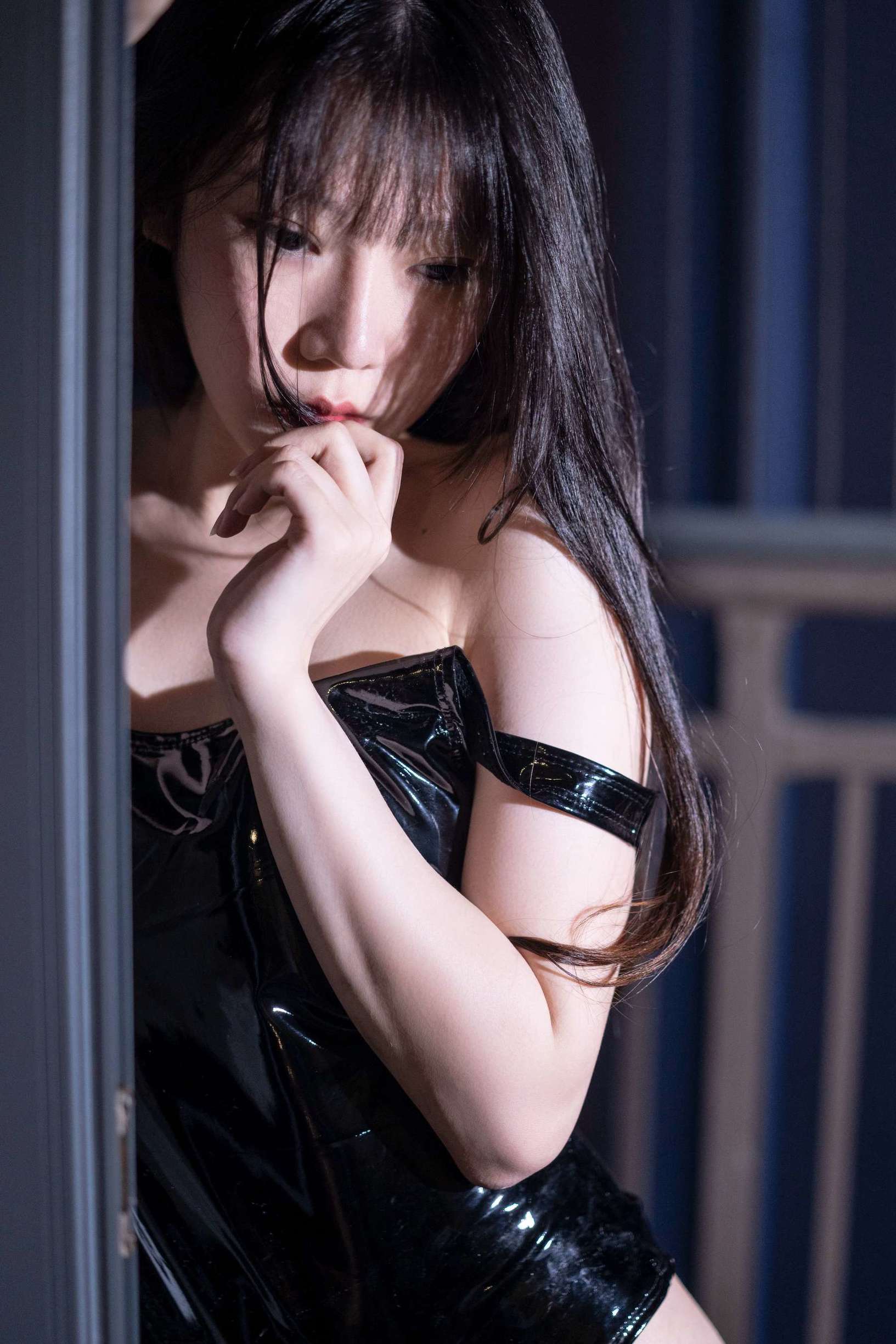 Internet Celebrity COSER] Xiang Cao Miao Lu Lu - Balcony