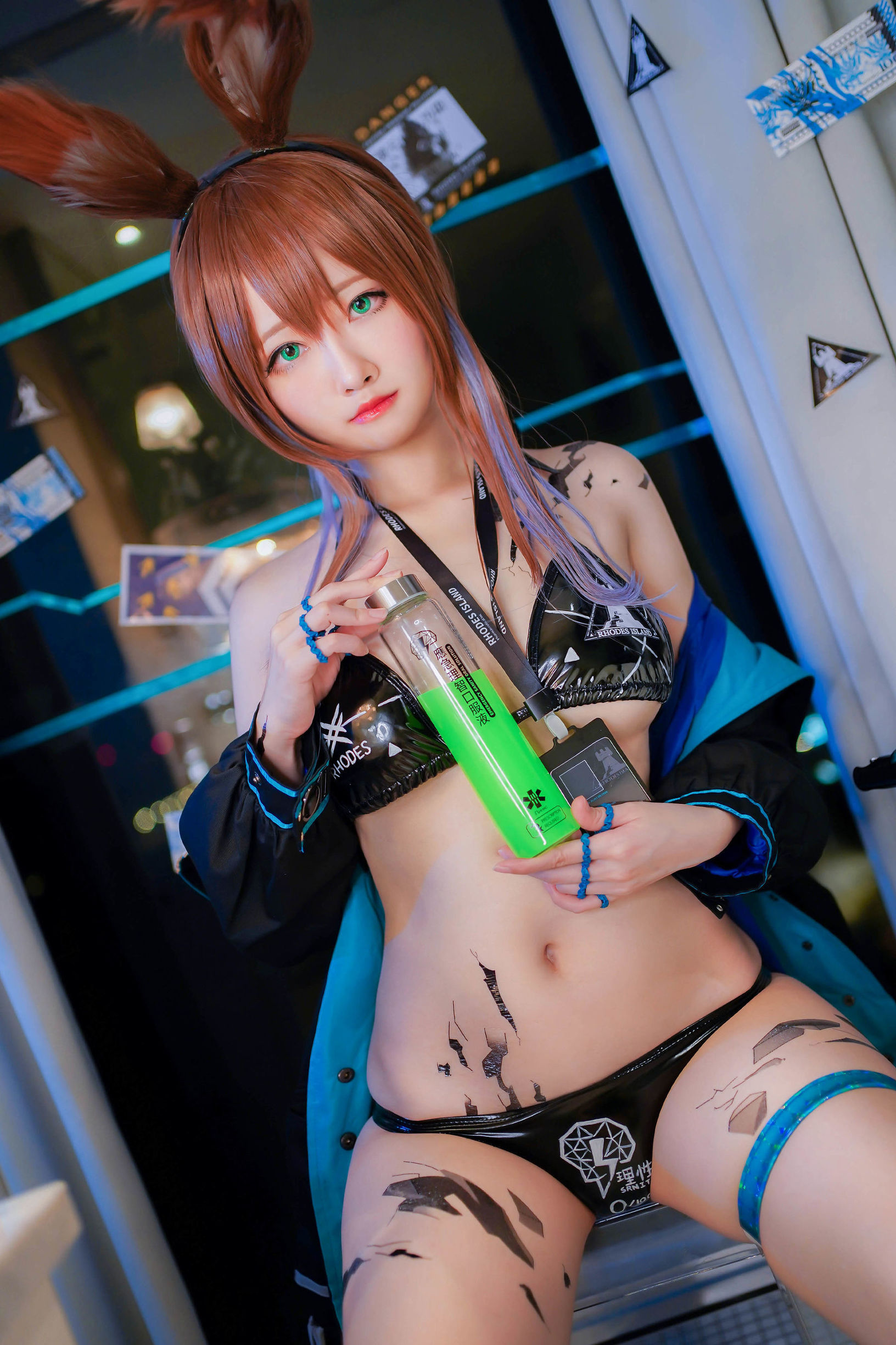 Internet Celebrity Coser] COS Girl Arty Ya Ti - Black Vinyl Bunny Girl