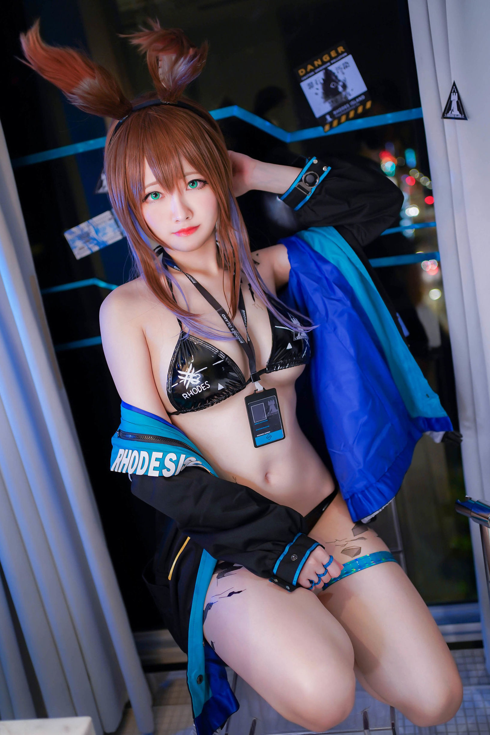 Internet Celebrity Coser] COS Girl Arty Ya Ti - Black Vinyl Bunny Girl