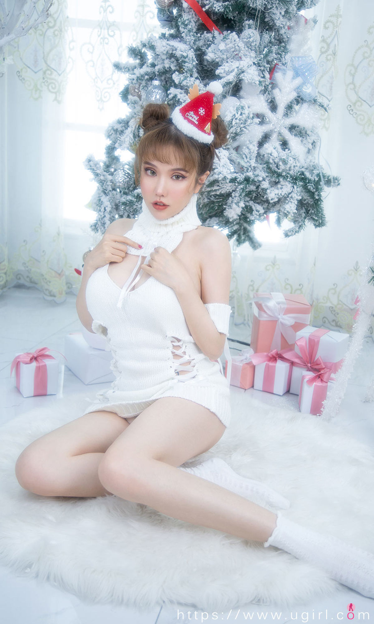 Ugirls] Số 1986 Ni Xiaoyao Hai Màu Giáng Sinh