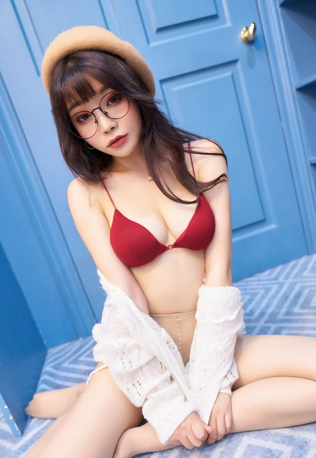 芝芝Booty極品美腿肉絲襪玉足性感大胸2021最新圖集