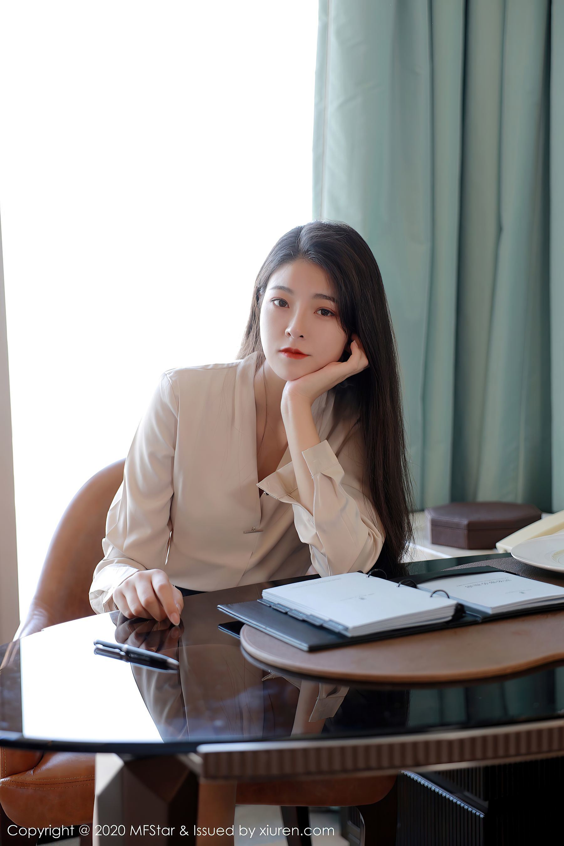 모범학원MFStar] Vol.418 Laura 소유통