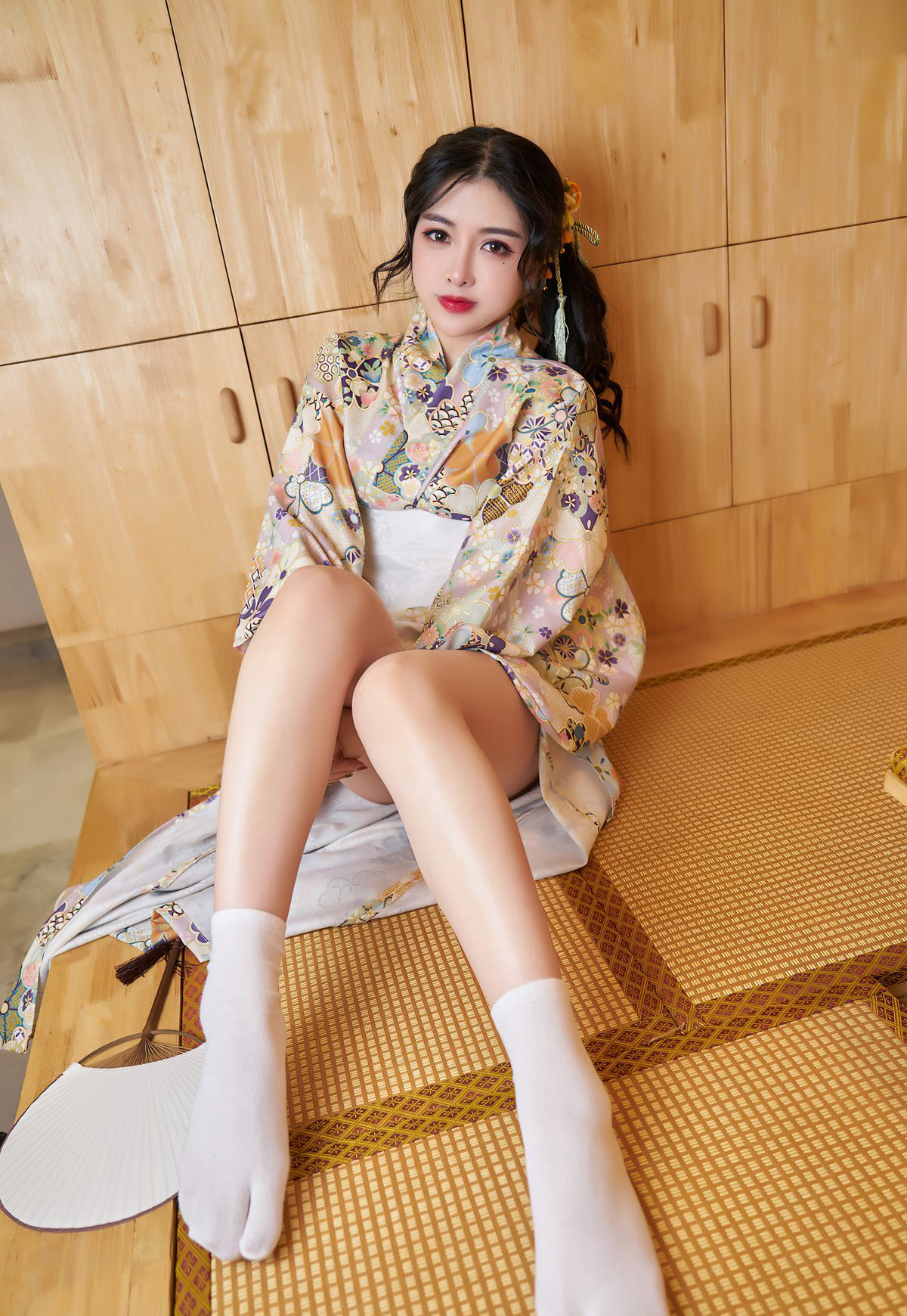 韓靜安性感和服極品白嫩美腿誘圖惑寫真高清