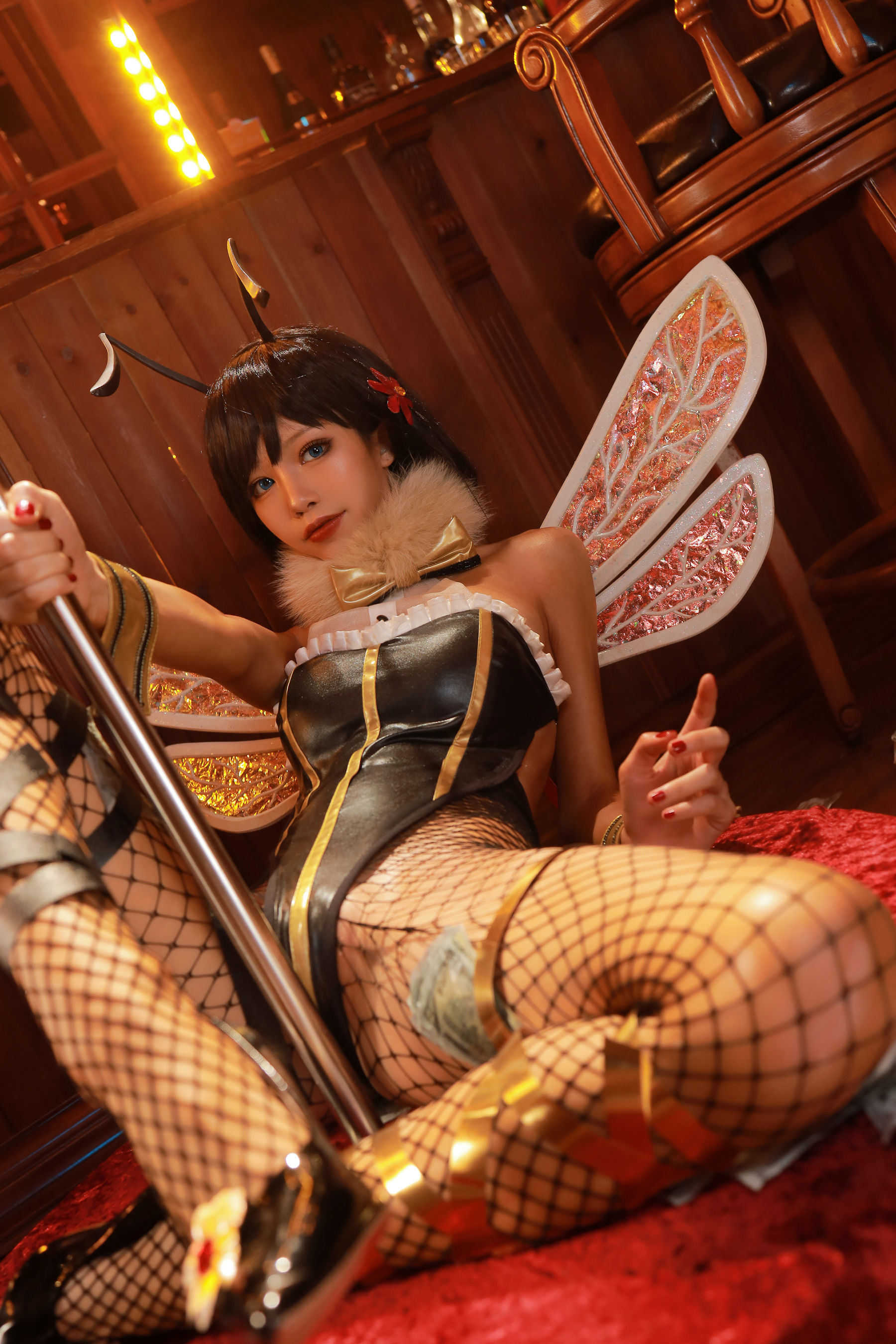 Cosplay] Blogger Anime Shuimiao Aqua - Ong Mật Da Đen