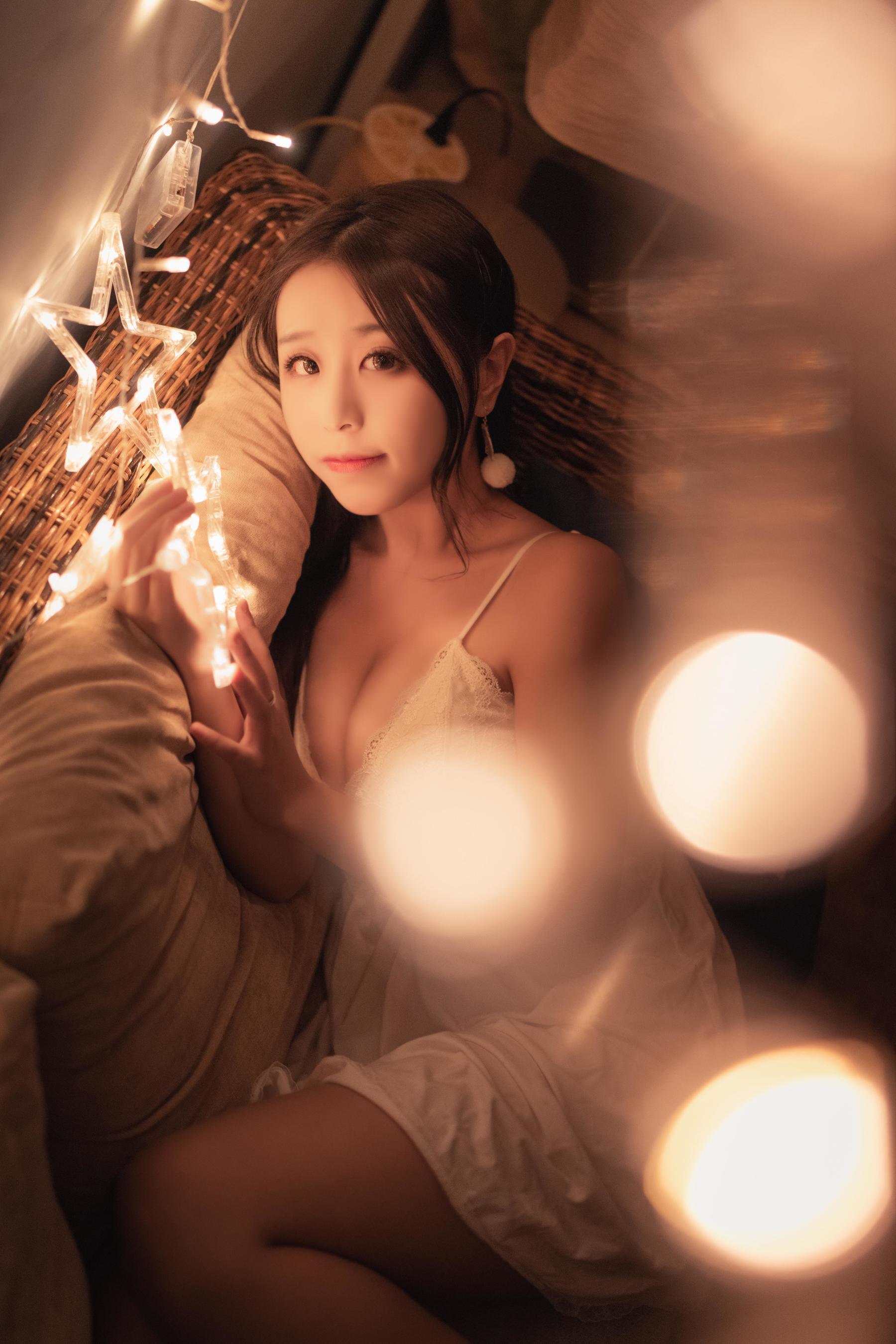 Cosplay] 動漫博主穆零Mu0 - 燈下睡衣