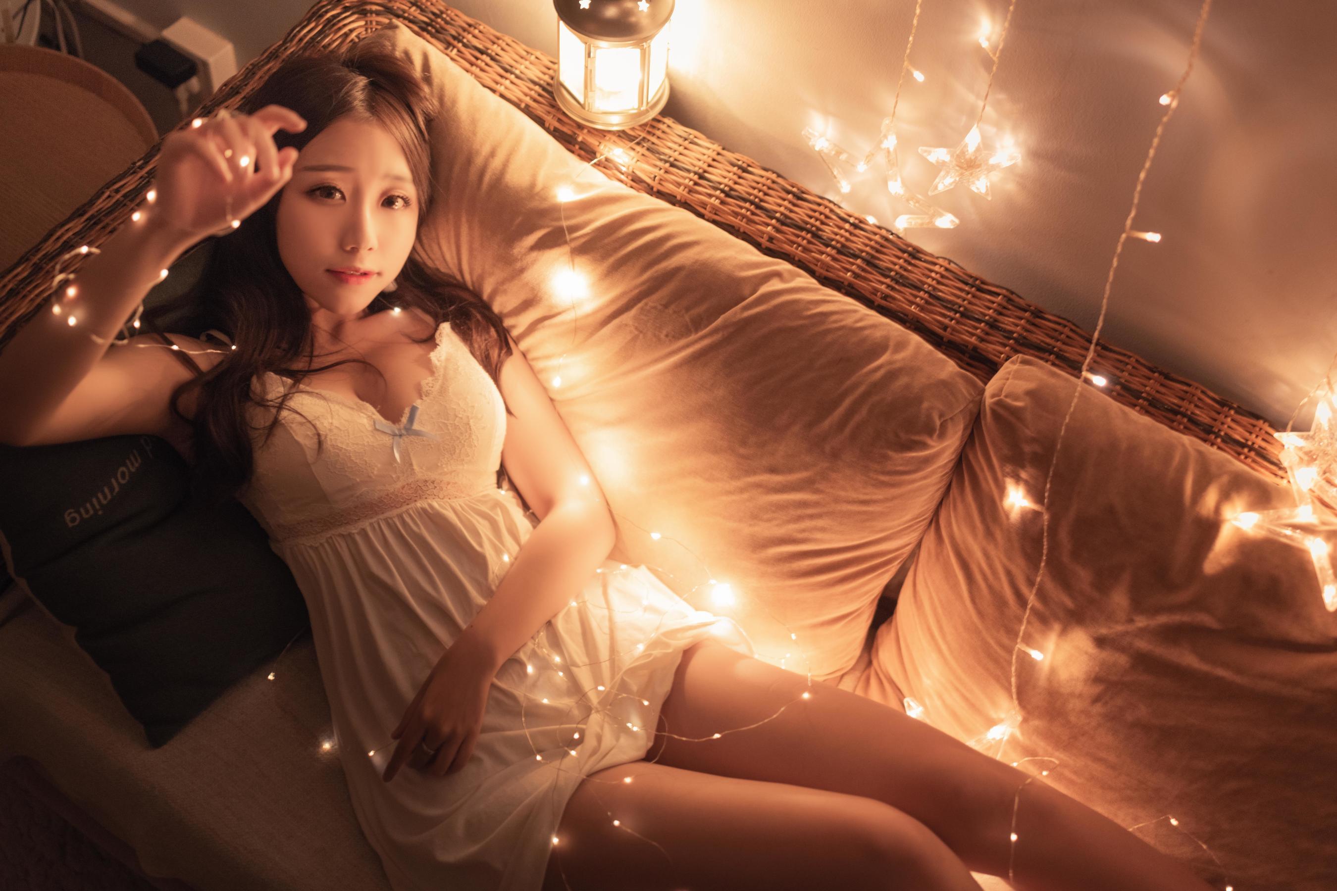 Cosplay] Anime Blogger Mu Ling Mu0 - Under the Lamp Pajamas