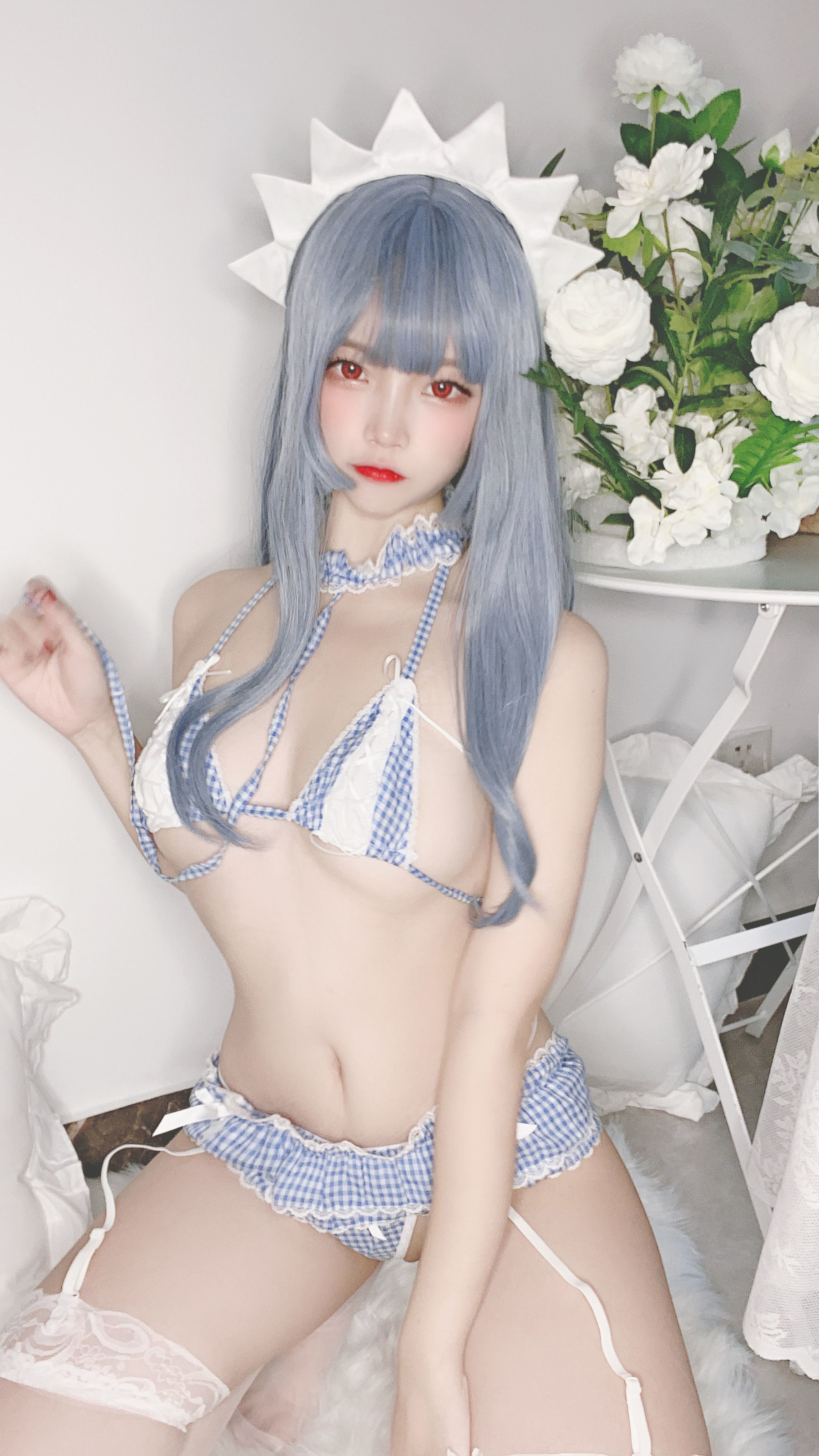 Cosplay] 人気のコスプレイヤー 二佐ニサ - ブルー格子ビキニメイド