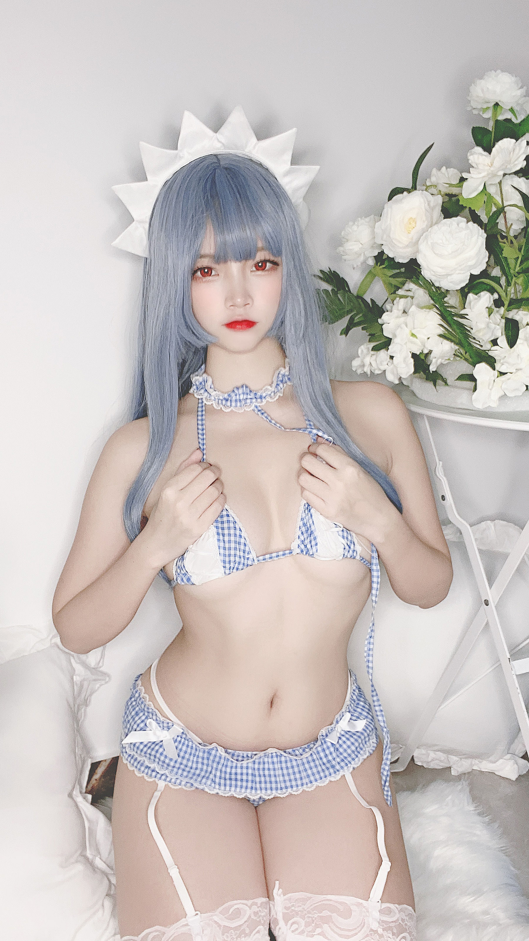 Cosplay] 人気のコスプレイヤー 二佐ニサ - ブルー格子ビキニメイド