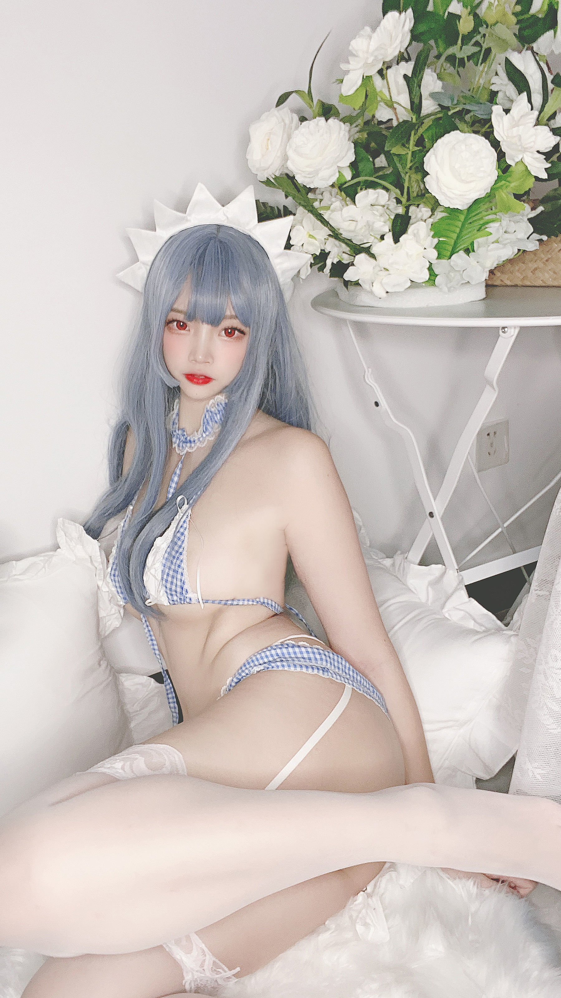 Cosplay] Coser Nisa Er Zuo nổi tiếng - Nữ hầu bikini kẻ caro xanh