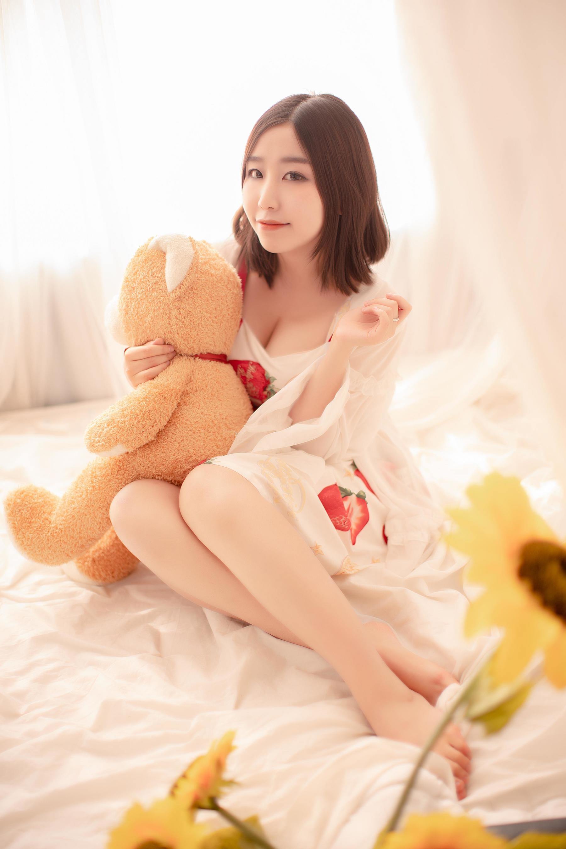 Cosplay] Blogger Anime Mu Ling Mu0 - Dâu Tây Nhỏ