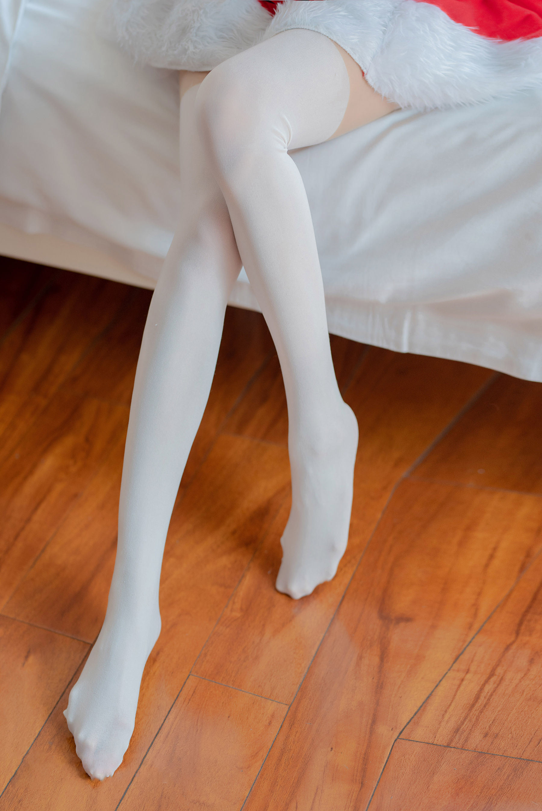 Cosplay] Blogger Anime Kitaro_绮太郎 - Cô Gái Dễ Thương Giáng Sinh