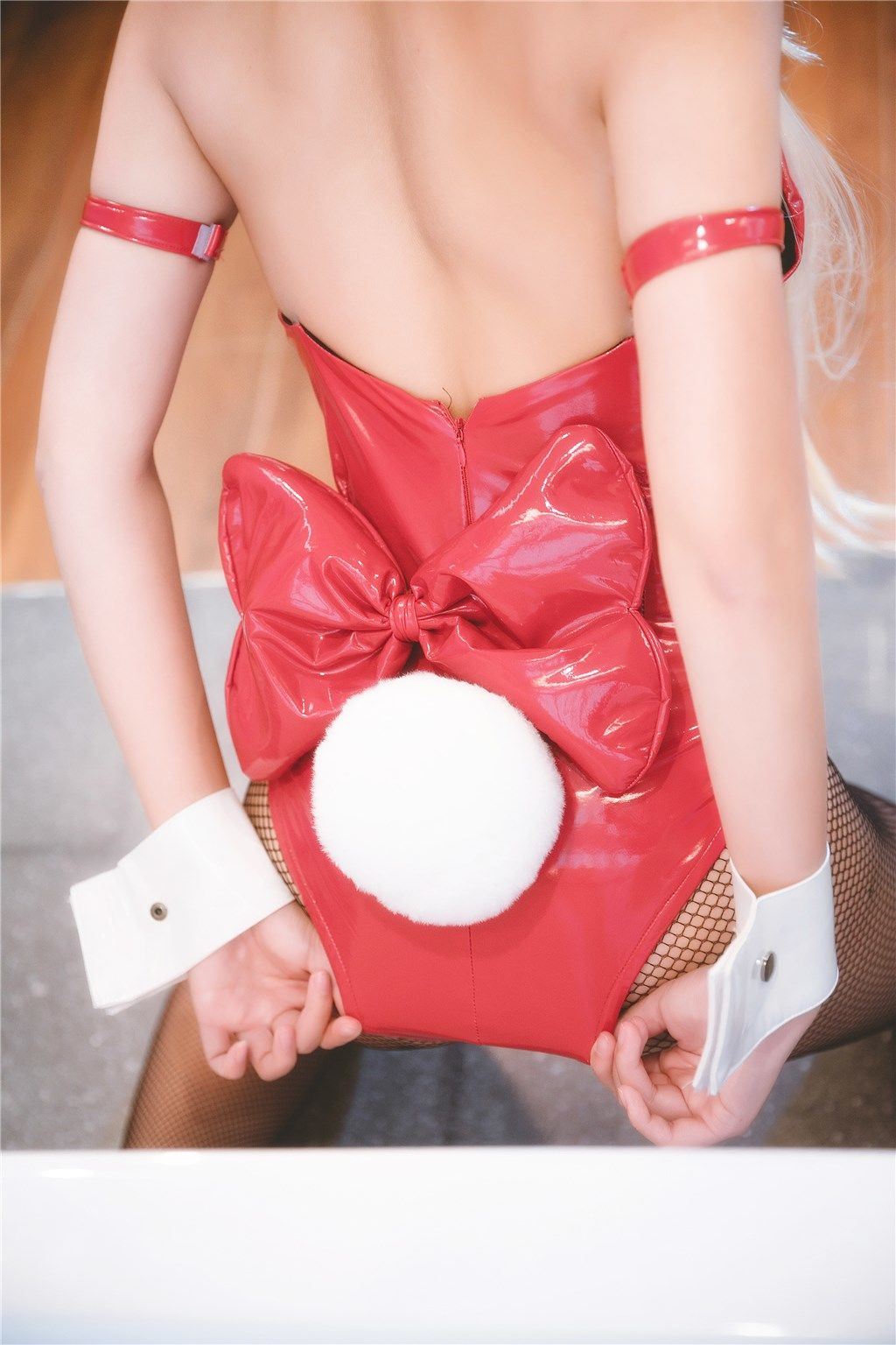 Cosplay] Weibo Meizi Tam Độ_69 - Cô gái thỏ mặc tất đen