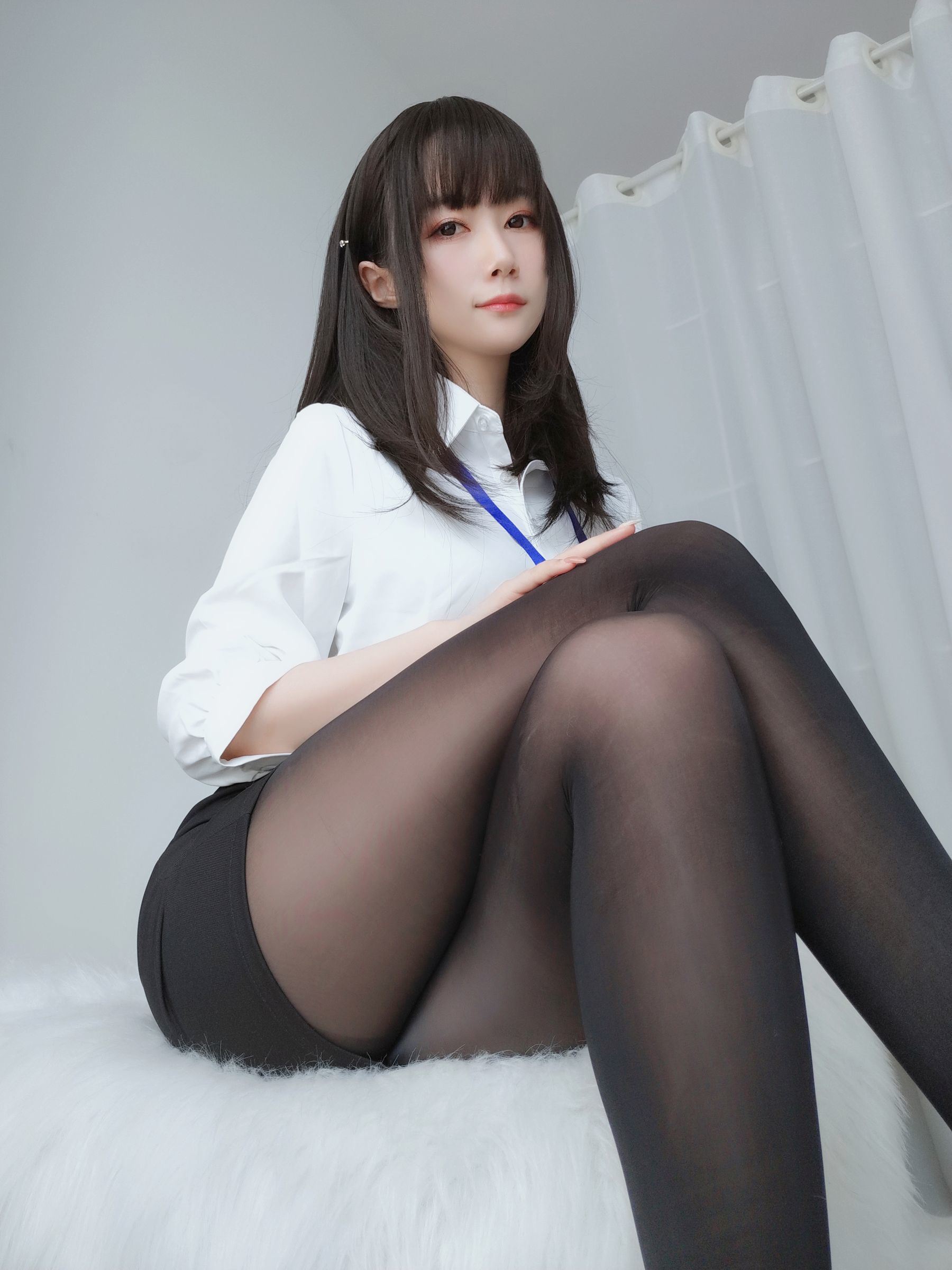 [Cosplay] Coser小姐姐白银 - 制服