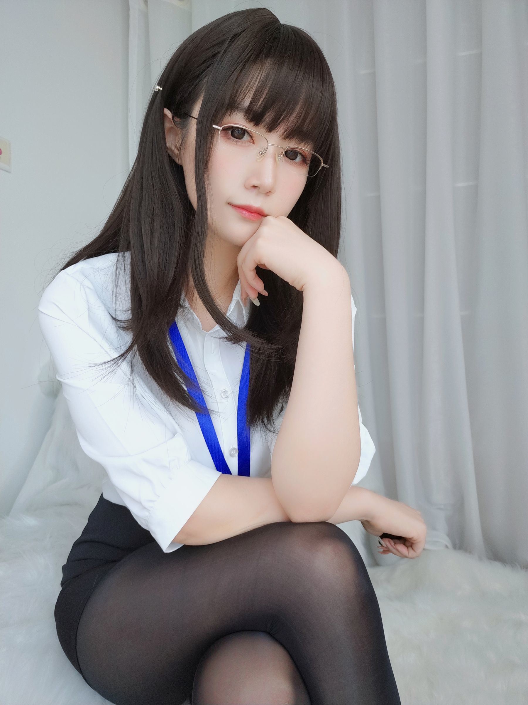 Cosplay] Coser Xiaojie Baiyin - Đồng phục