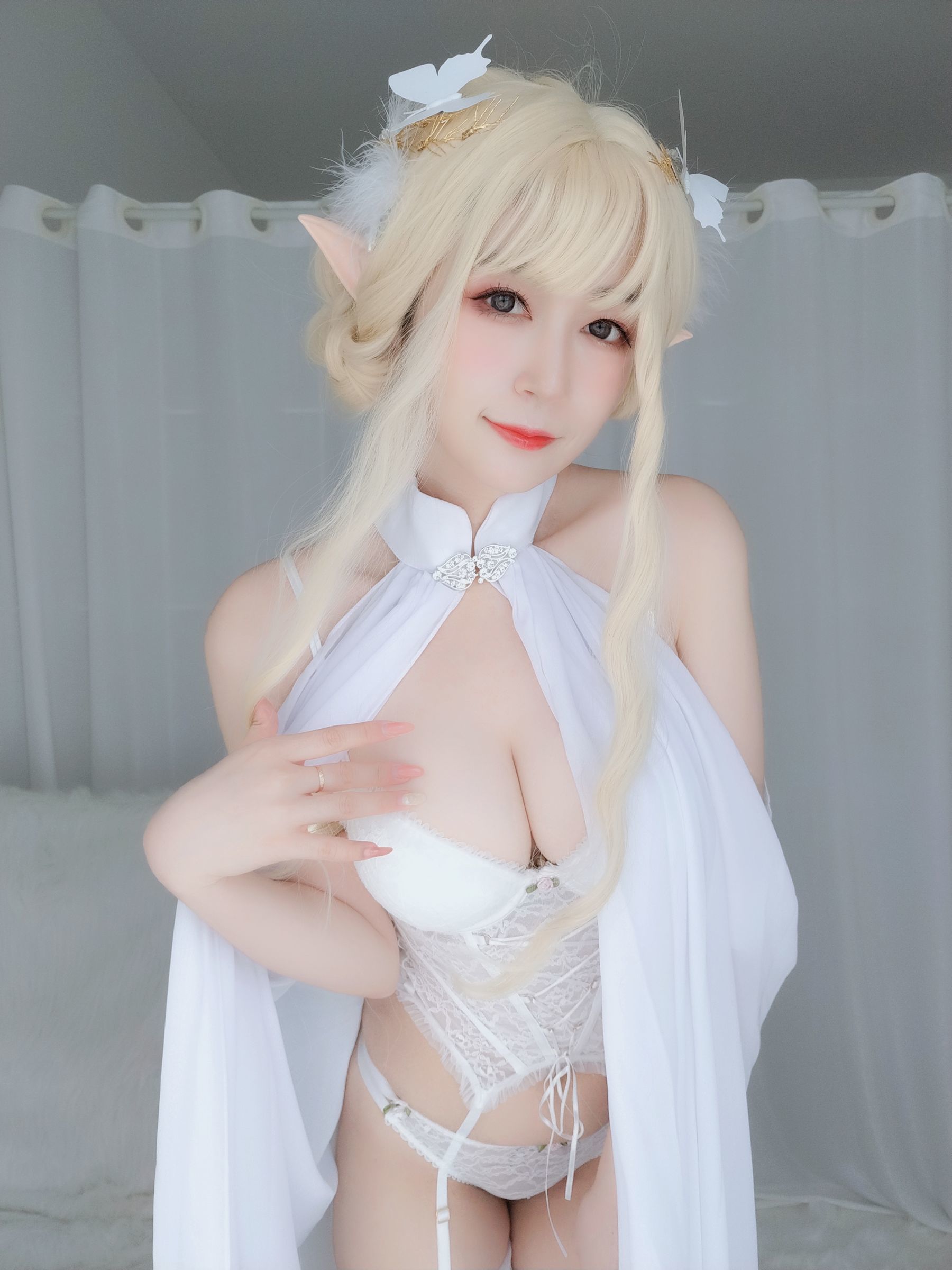 Cosplay] Coser Tiểu Thư Bạch Ngân - Tiểu Bạch Dương