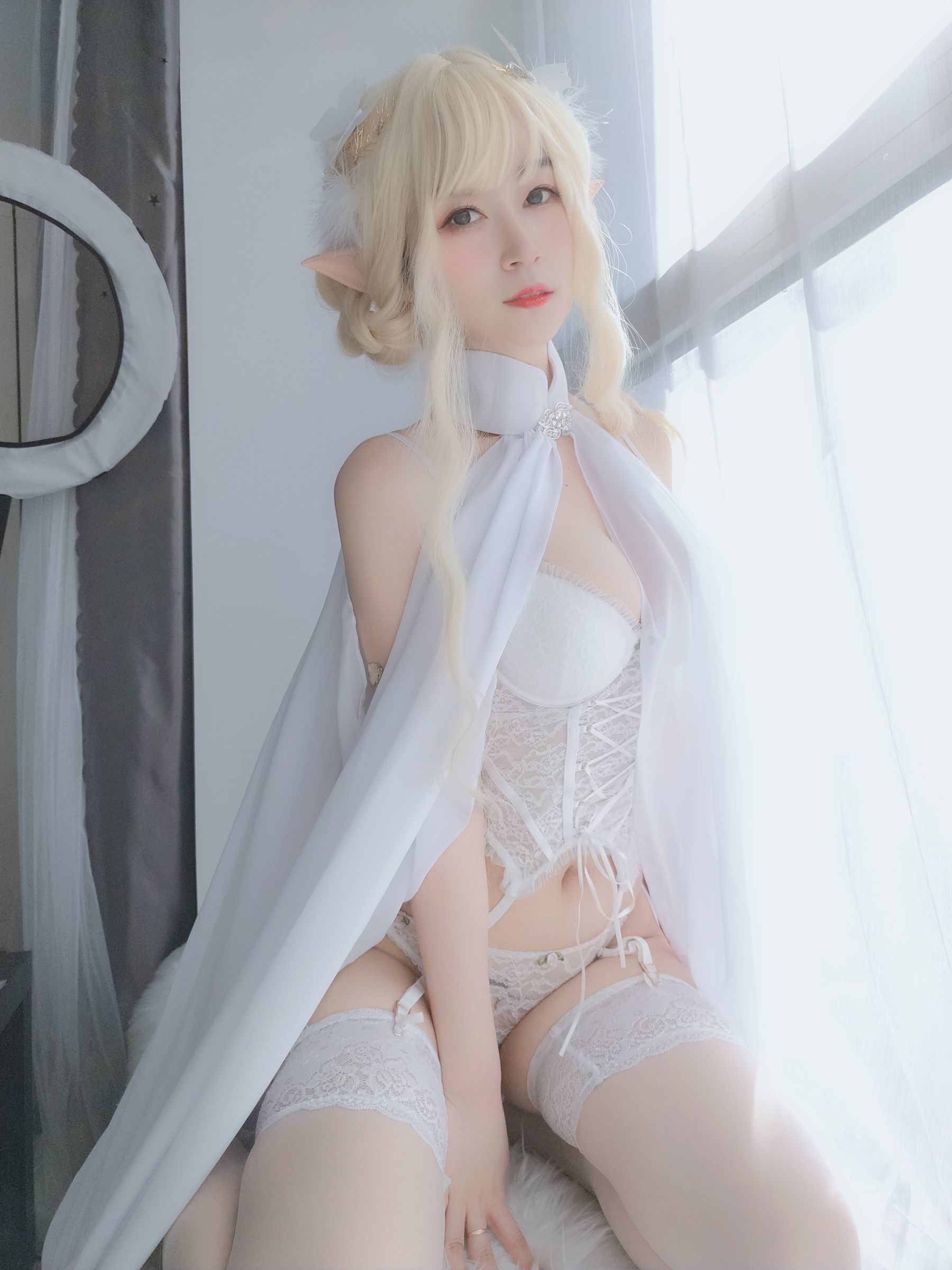 Cosplay] Coser Miss Silver - Xiao Bai Yang