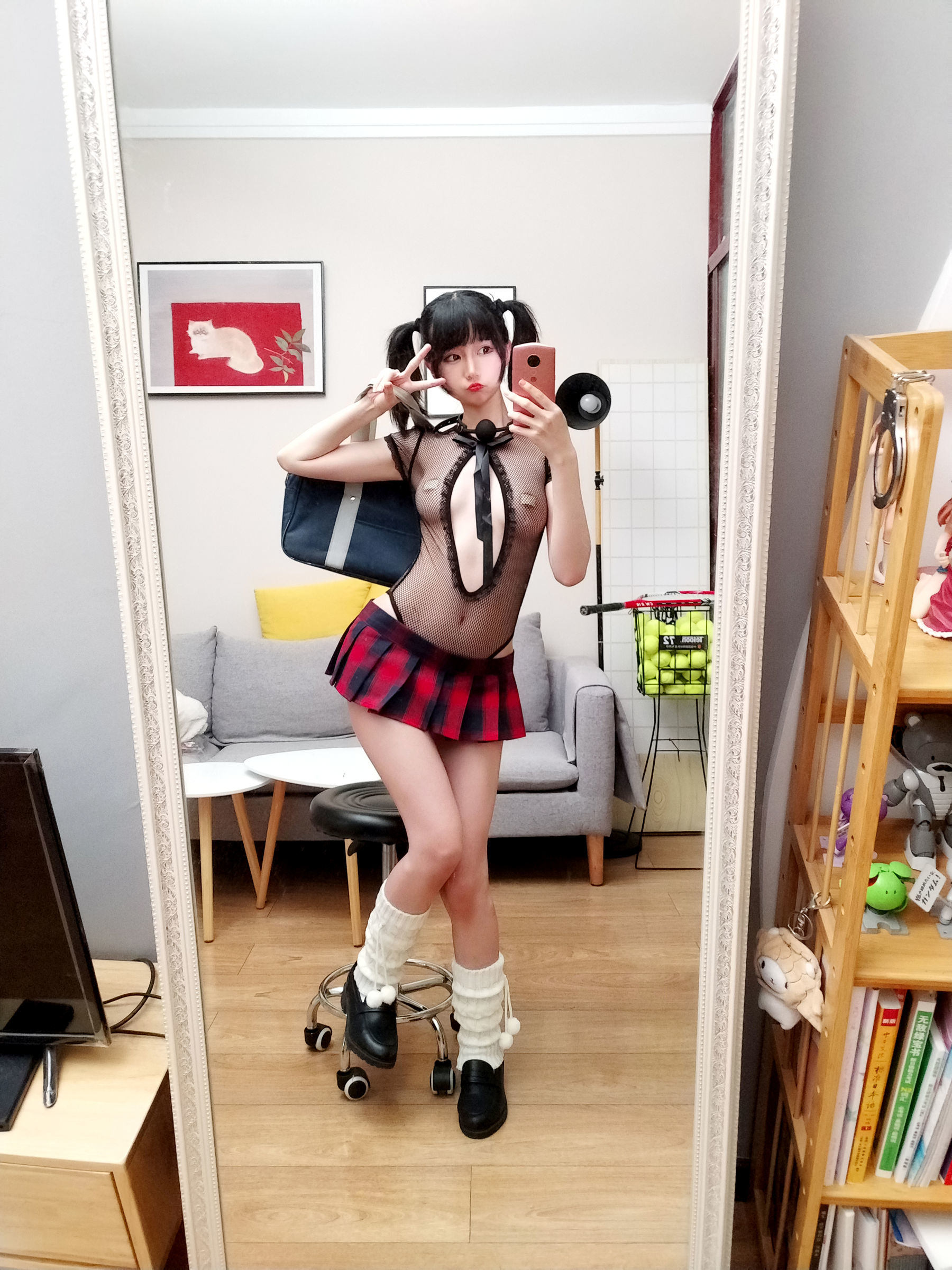 Cosplay] 娜吉莎魔物喵[fantia] - 欺凌者的不良少女