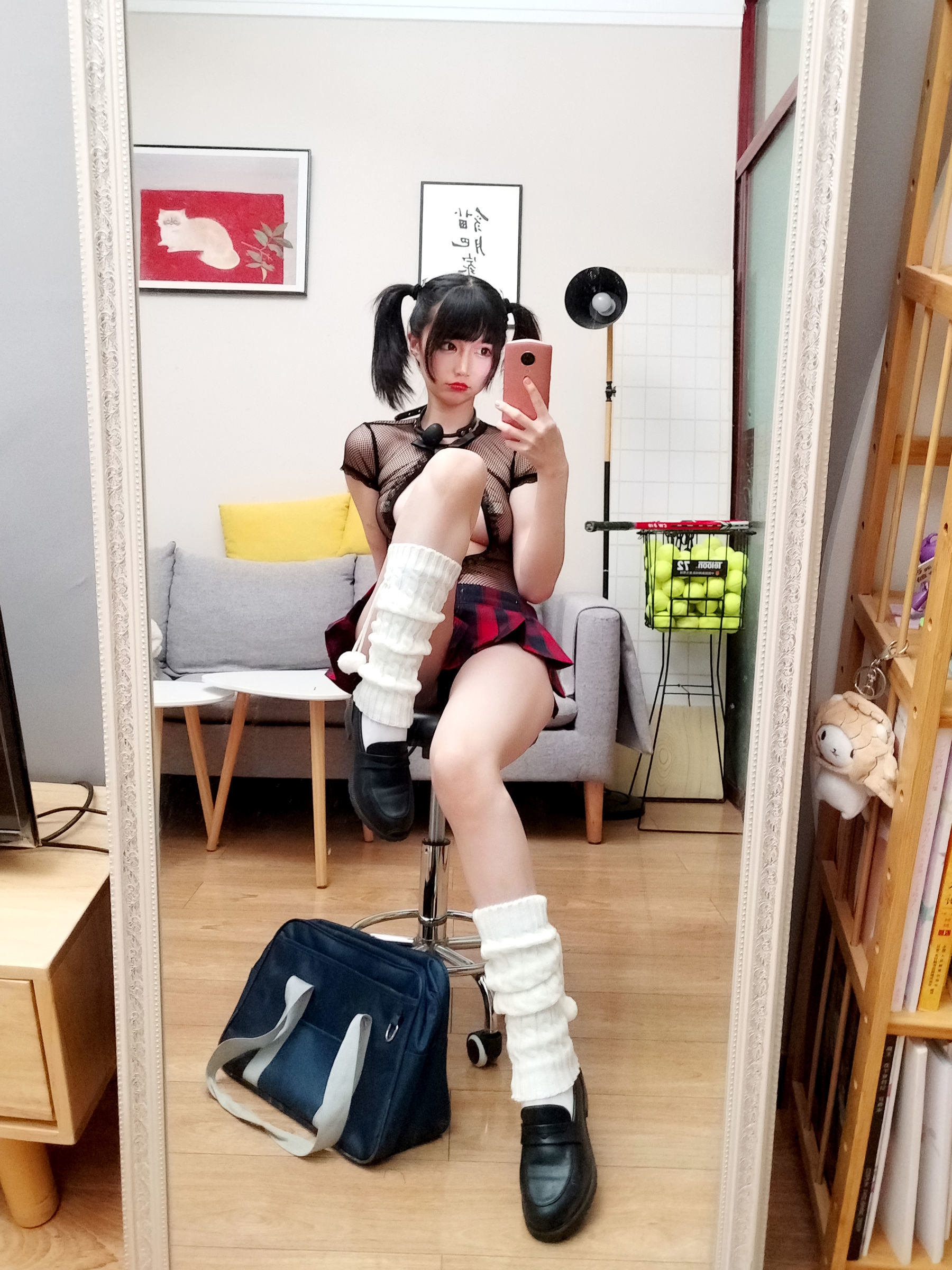 Cosplay] 娜吉莎魔物喵[fantia] - 欺凌者的不良少女