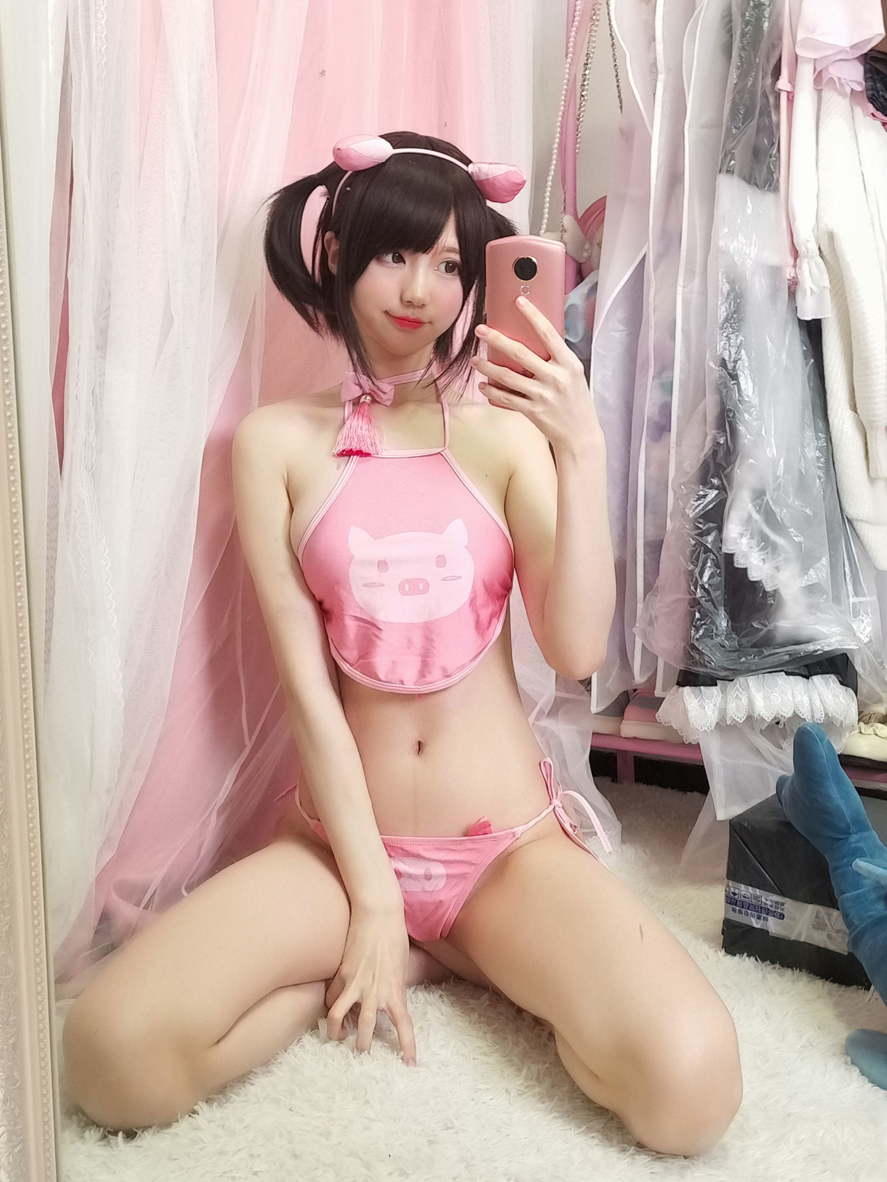 Cosplay] Nagisa魔物喵[Fantia] - 粉紅豬