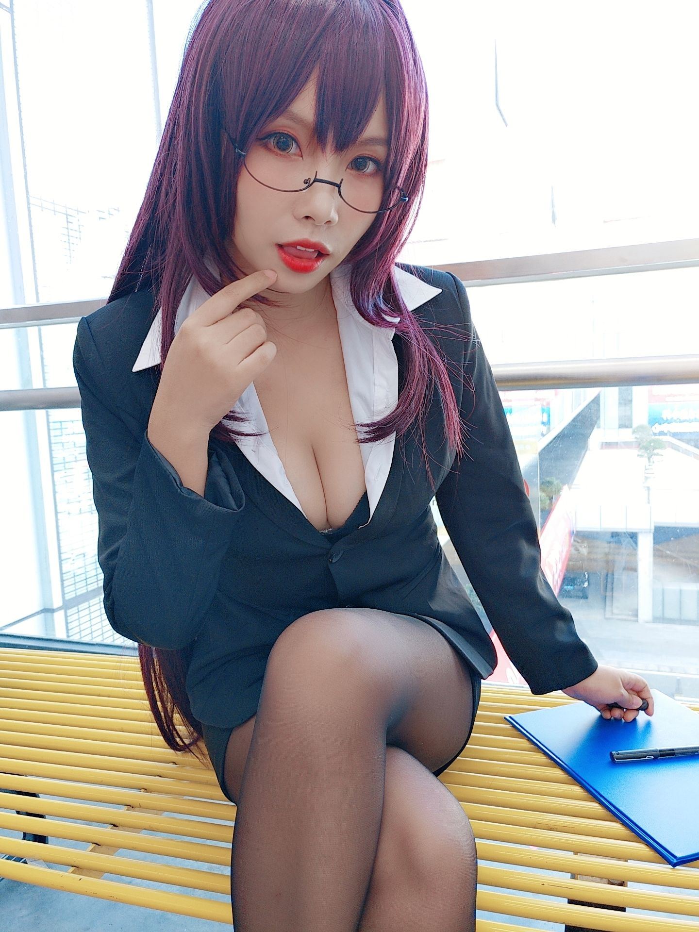 [Cosplay] Neko-vi-Scha chụp ảnh tự sướng.