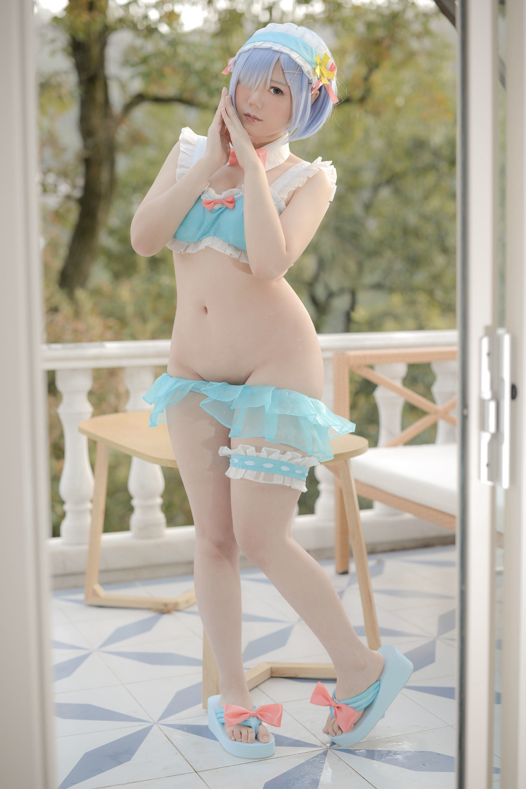 Cosplay] Kyou Nikuniku Vol.20 Ở hồ bơi ngoài trời