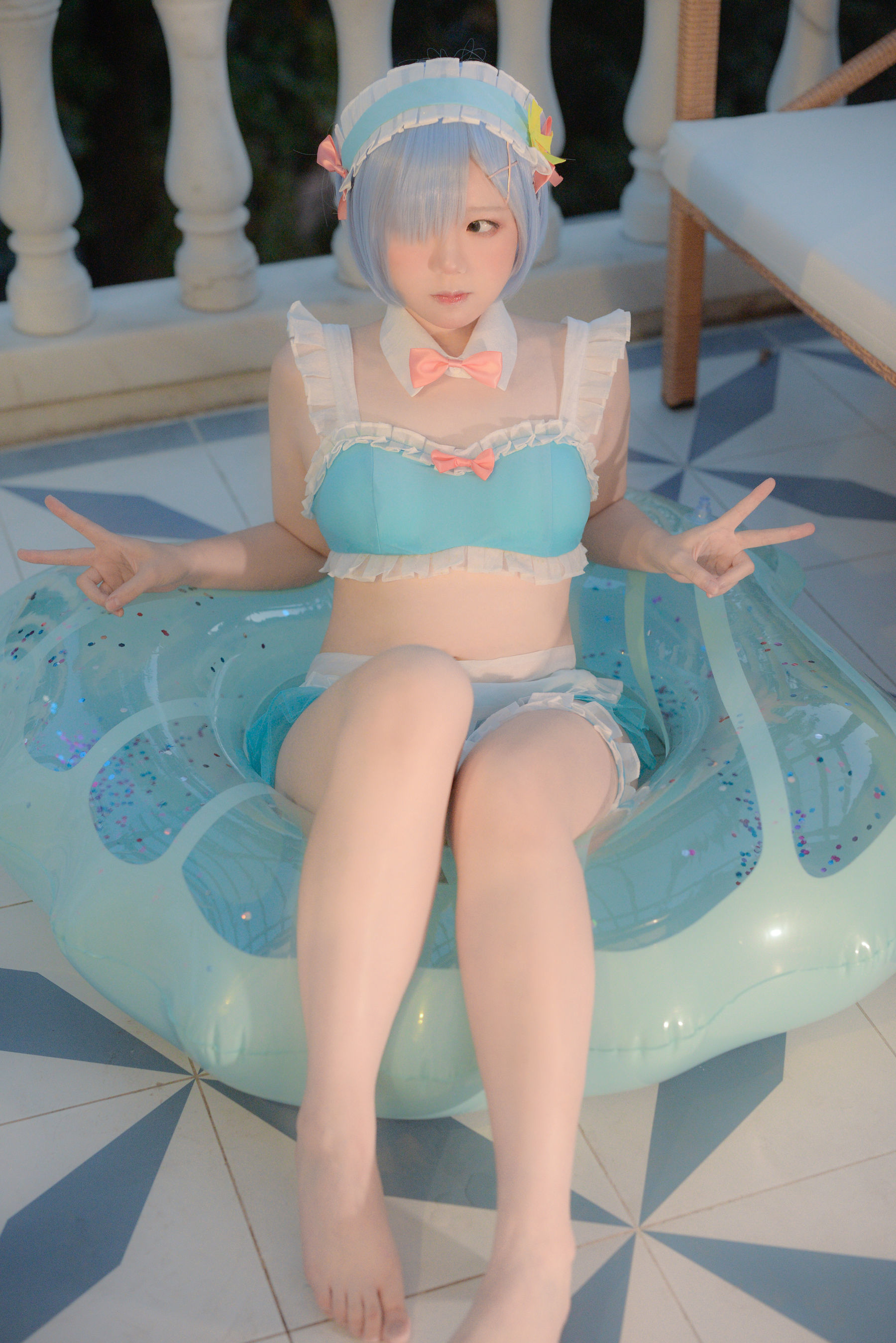 Cosplay] Kyou Nikuniku Vol.20 Ở hồ bơi ngoài trời