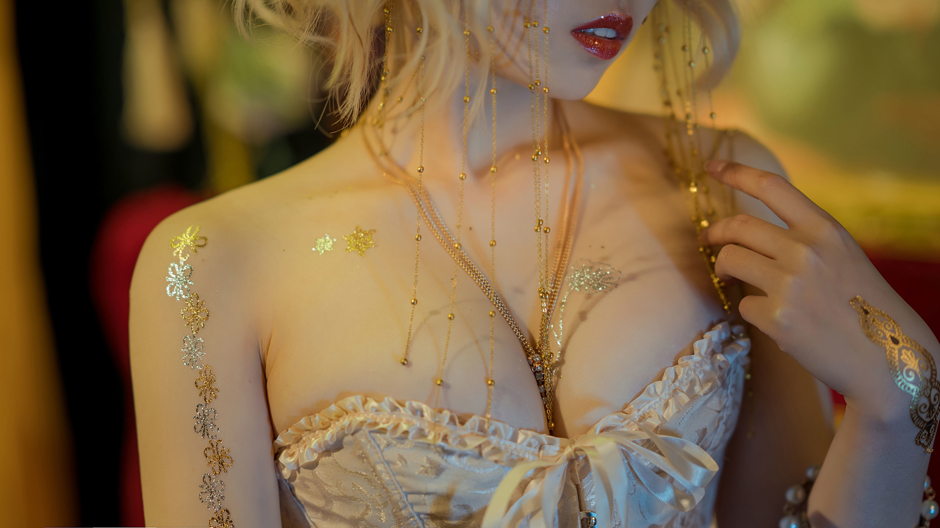 Cosplay] 七月喵子 - 獻上王的冠冕