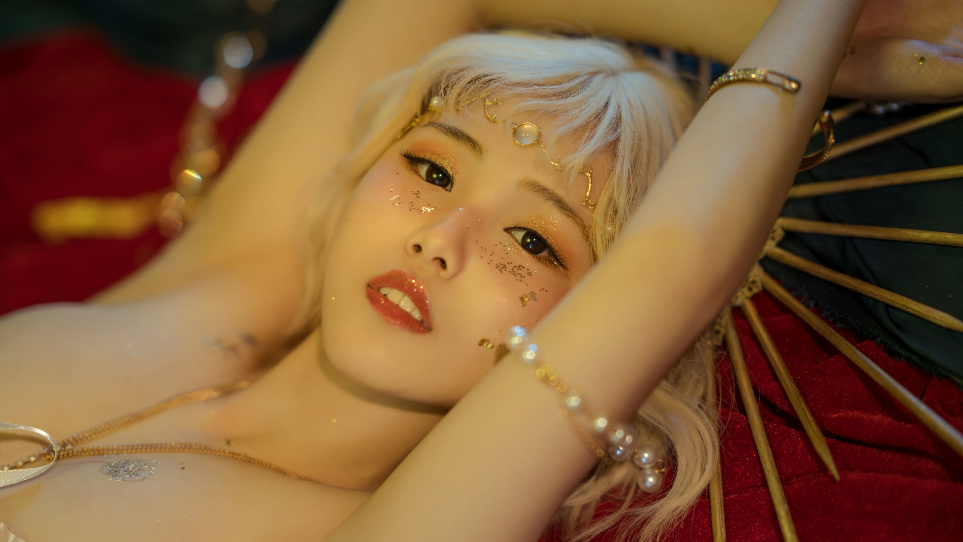 Cosplay] 七月喵子 - 獻上王的冠冕