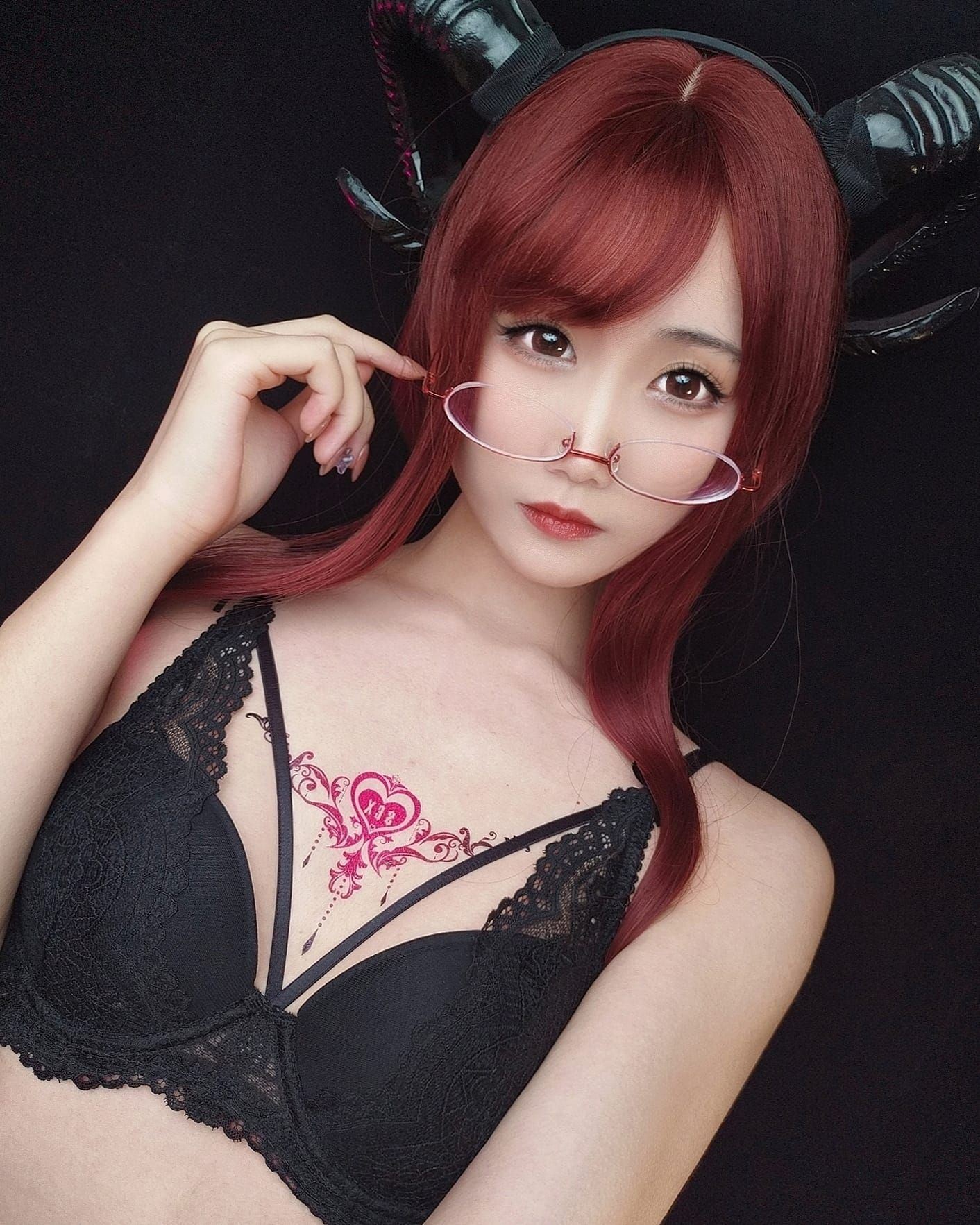 Cosplay] Blogger anime Hiểu Mỹ Mẹ - (Tự sướng Giáng Sinh) Tuyết Dạ Mị Ma